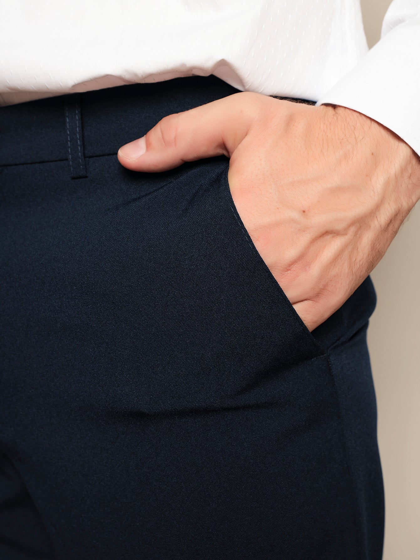 Calça Masculina Social Slim Fit Com Cós E Bolso Lateral Calça Masculina Social Slim Fit Com Cós E Bolso Lateral