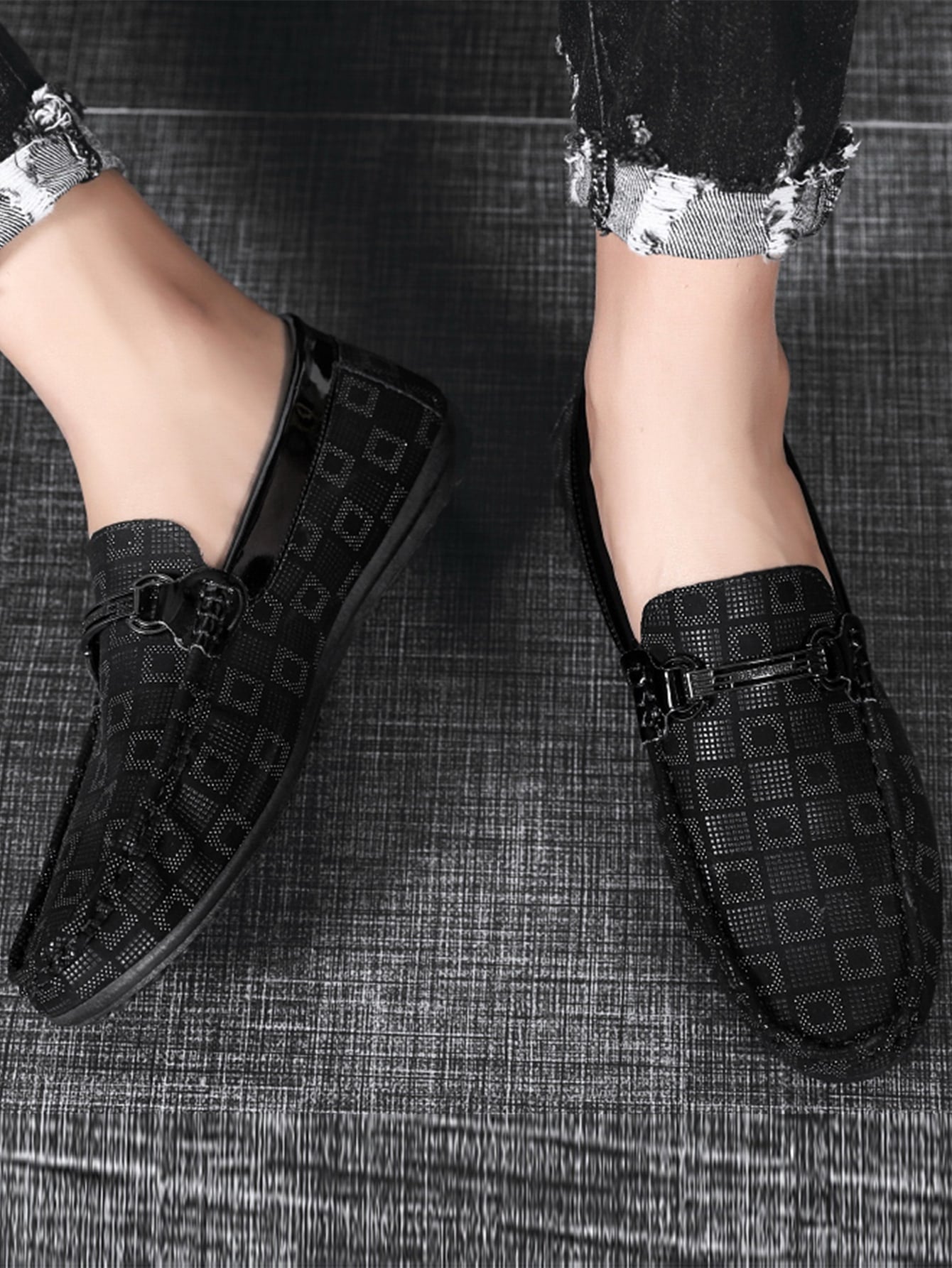 Mocassim Masculino Estampado Casual Com Detalhe Metálico Mocassim Masculino Estampado Casual Com Detalhe Metálico