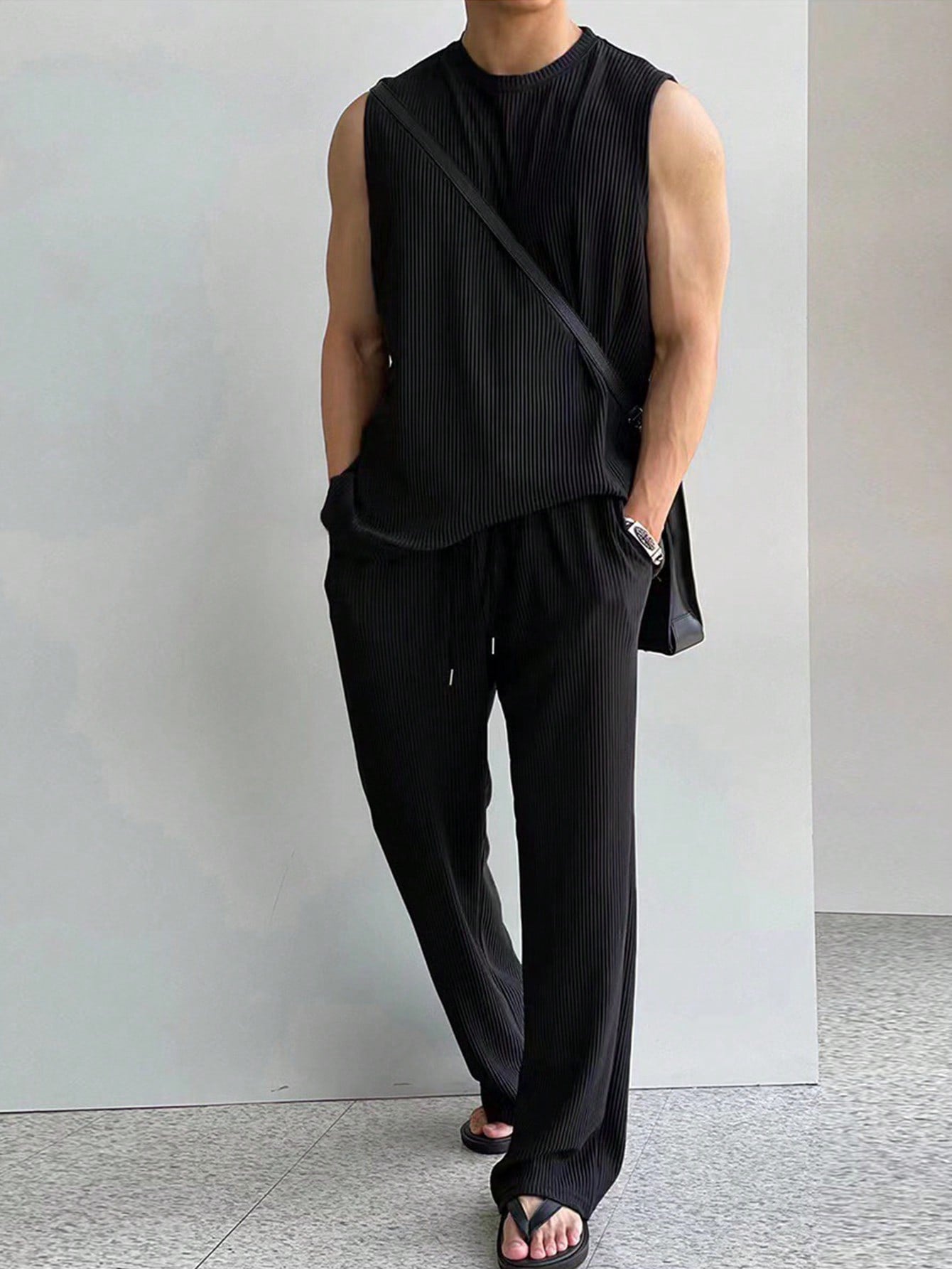 Conjunto Masculino Regata Lisa E Calça Com Cós Ajustável Preto / PP Conjunto Masculino Regata Lisa E Calça Com Cós