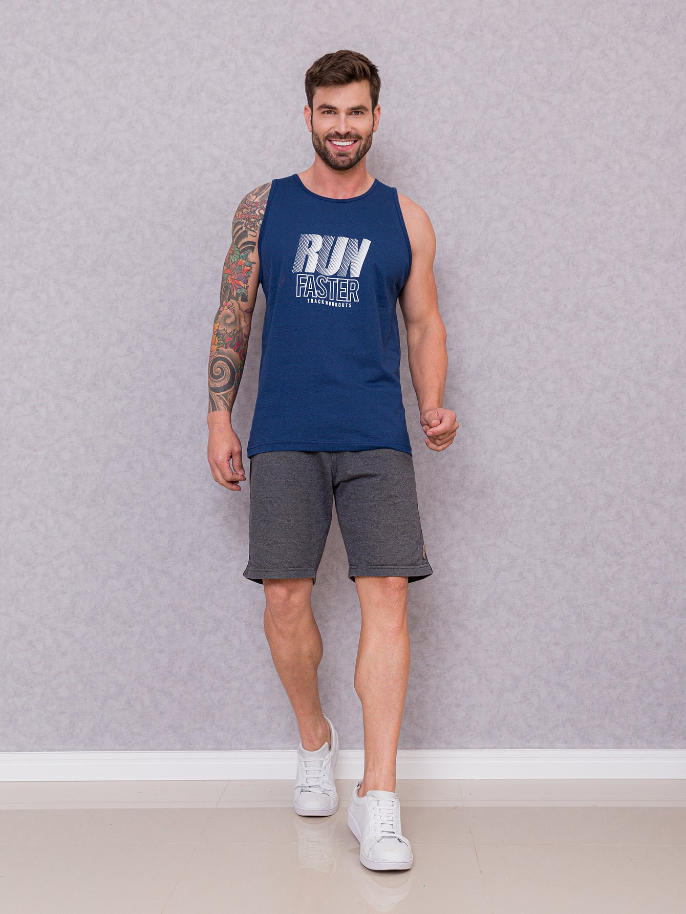 Camiseta Regata Masculina Casual Tecido Leve Caimento Perfeito Camiseta Regata Masculina Casual Tecido Leve Caimento