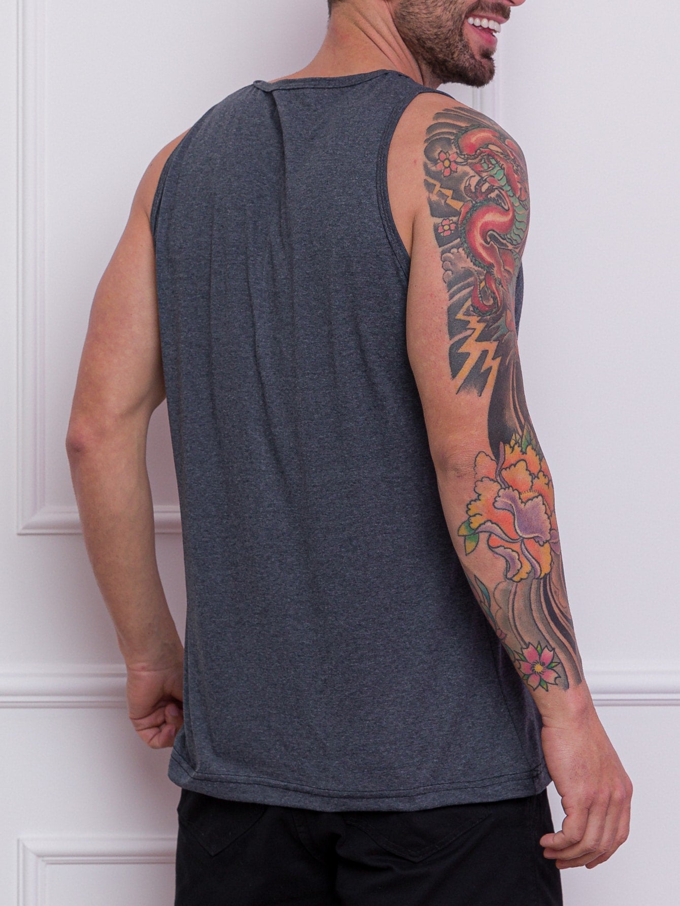 Camiseta Regata Masculina Básica Design Clean Estilo Casual Camiseta Regata Masculina Básica Design Clean Estilo Casual