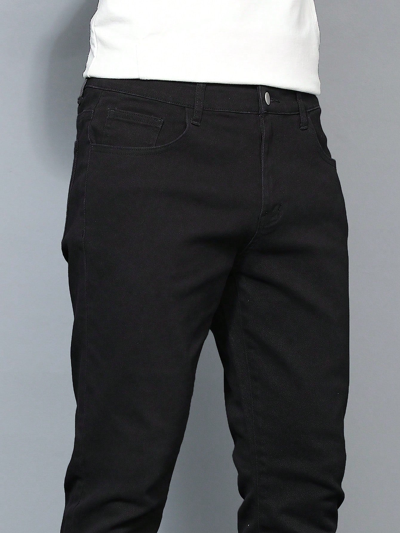 Calça Masculina Jeans Slim Fit Com Bolsos Diagonais E Design Moderno Calça Masculina Jeans Slim Fit Com Bolsos