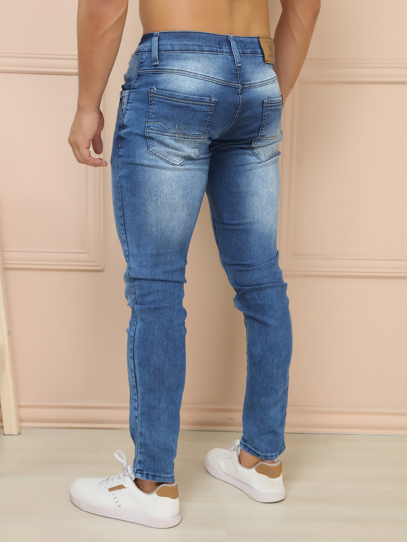 Calça Masculina Jeans Slim Fit Com Lavagem Desgastada E Estilo Calça Masculina Jeans Slim Fit Com Lavagem Desgastada E