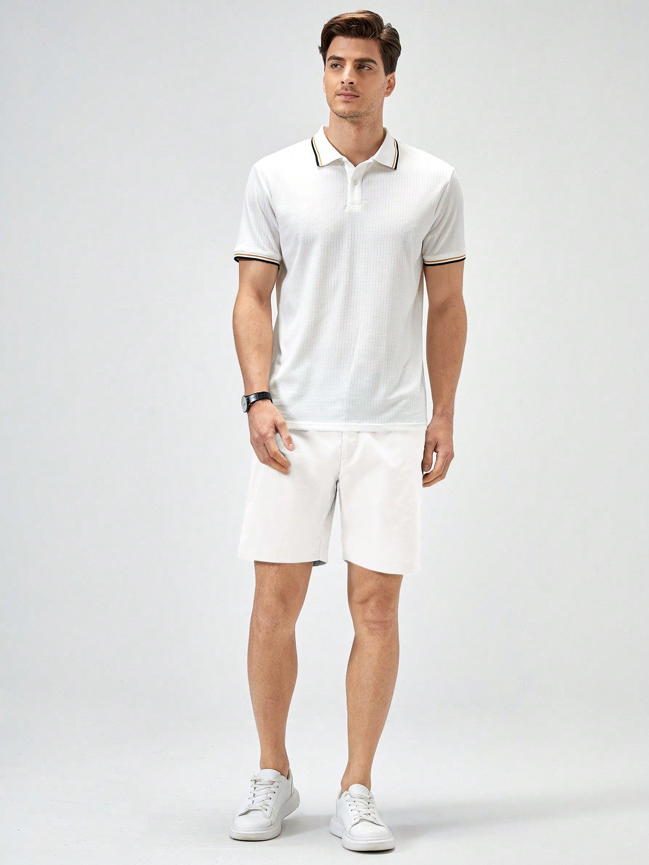 Shorts Masculino Casual Com Bolsos Diagonais E Cós Reto Shorts Masculino Casual Com Bolsos Diagonais E Cós Reto