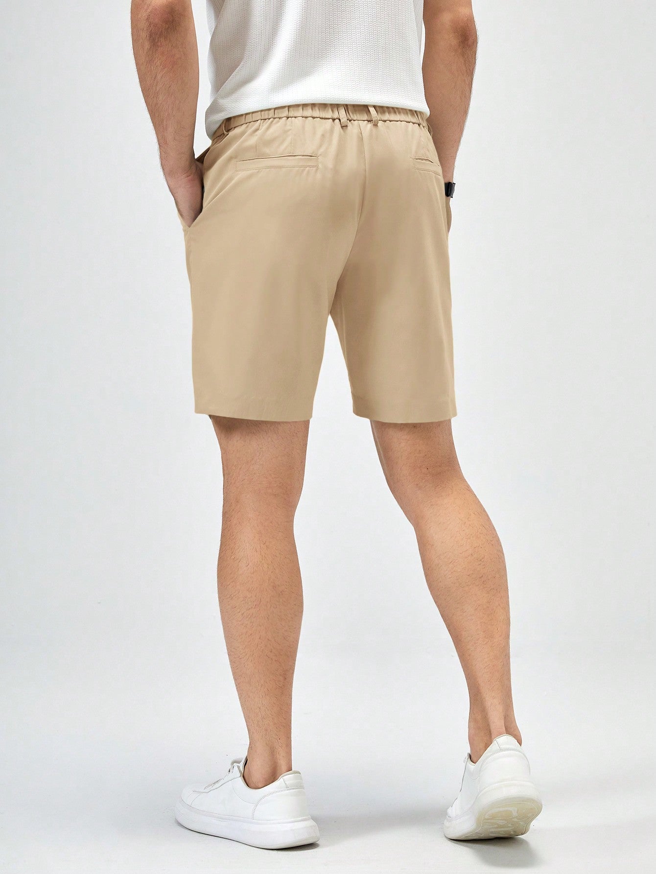 Shorts Masculino Casual Com Bolsos Diagonais E Cós Reto Shorts Masculino Casual Com Bolsos Diagonais E Cós Reto