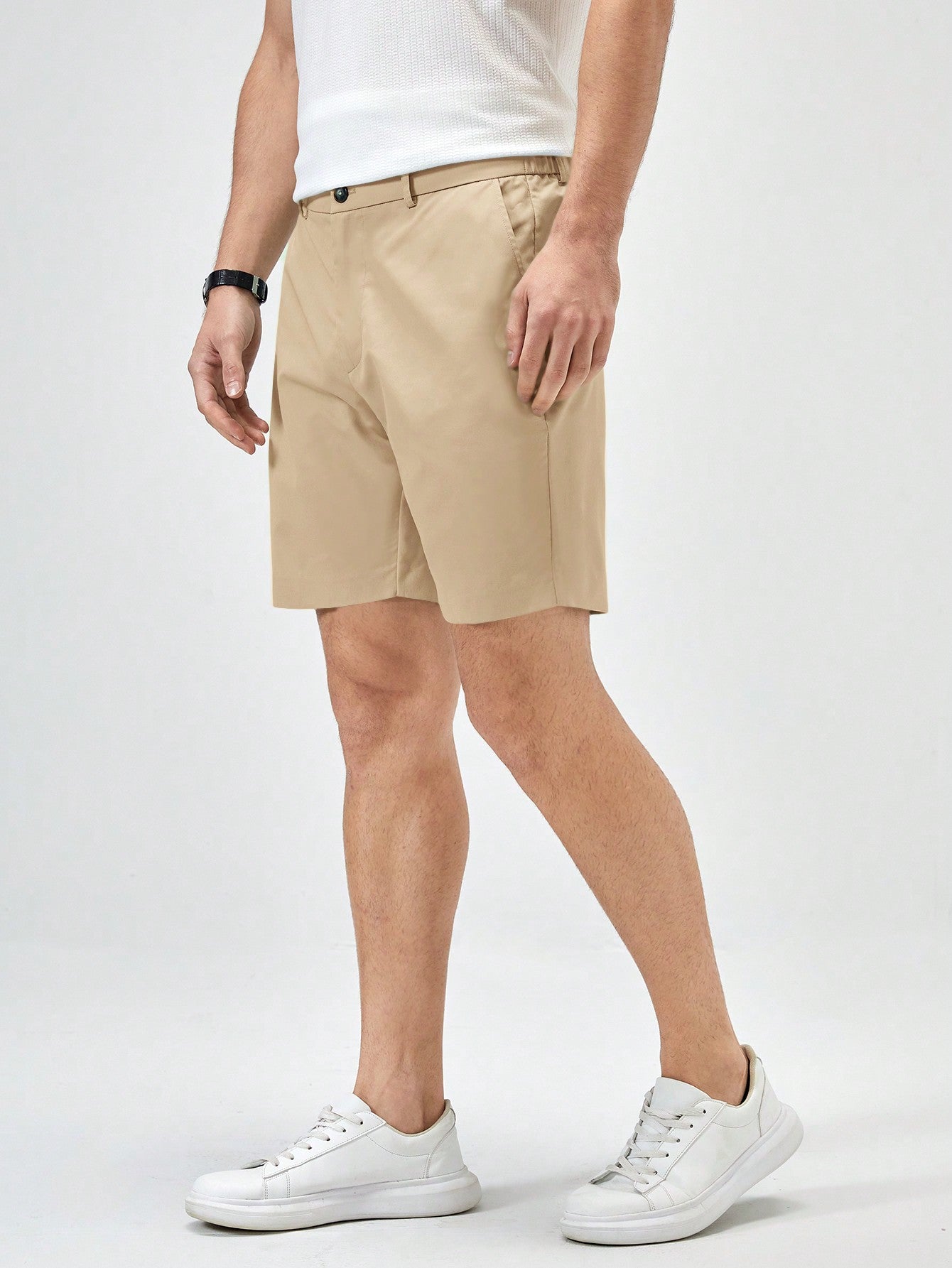 Shorts Masculino Casual Com Bolsos Diagonais E Cós Reto Shorts Masculino Casual Com Bolsos Diagonais E Cós Reto