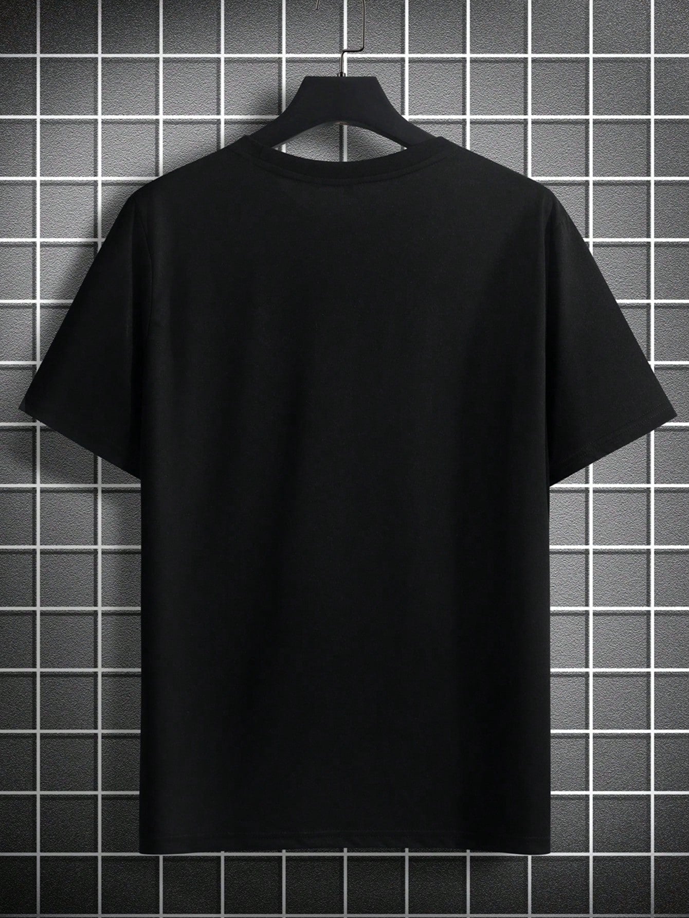 Camiseta Masculina Oversized Estampa De Cruz Minimalista Camiseta Masculina Oversized Estampa De Cruz Minimalista