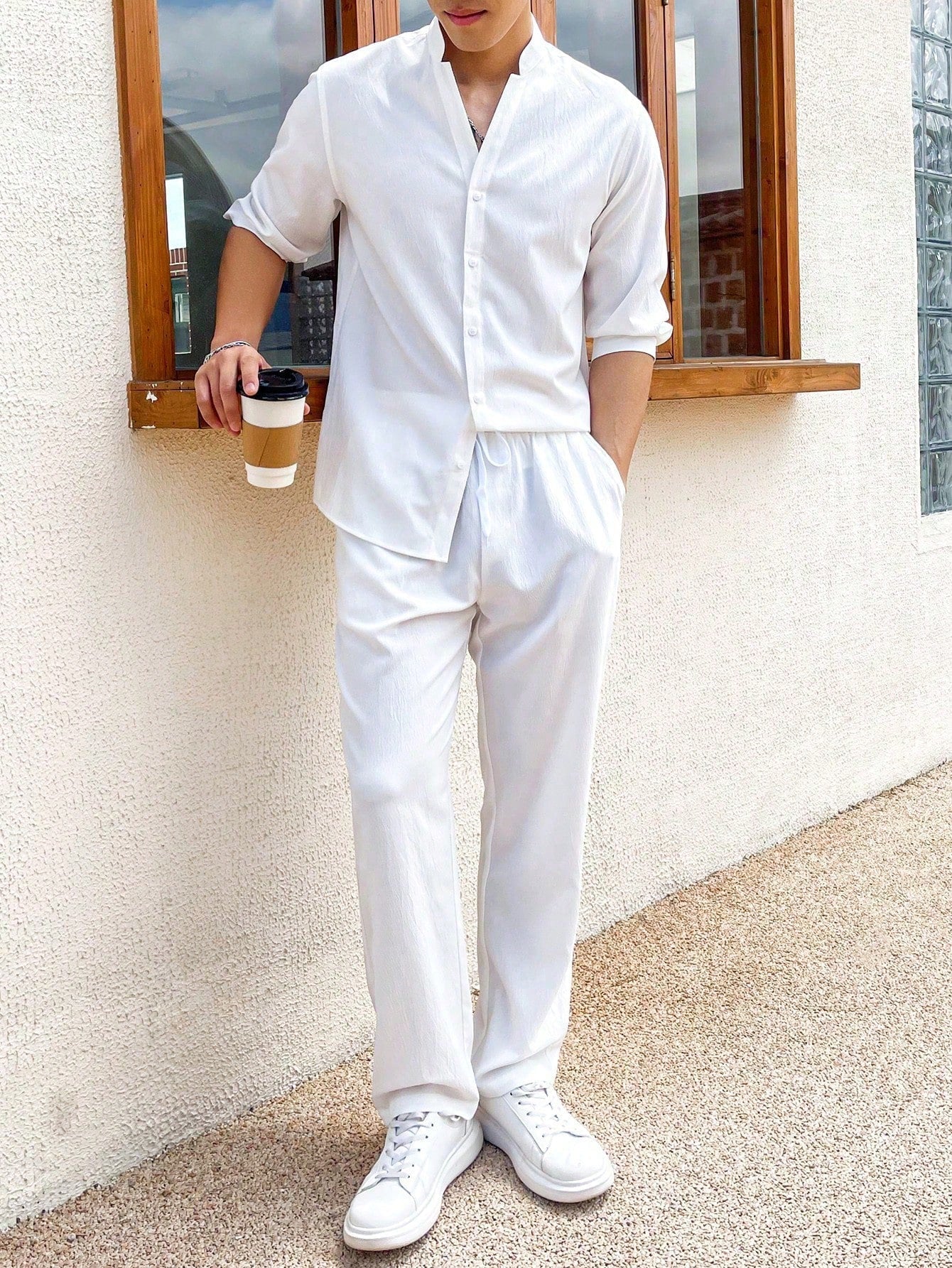 Conjunto Masculino Camisa De Botão E Calça Com Cordão Ajustável Branco / PP Conjunto Masculino Camisa De Botão E Calça