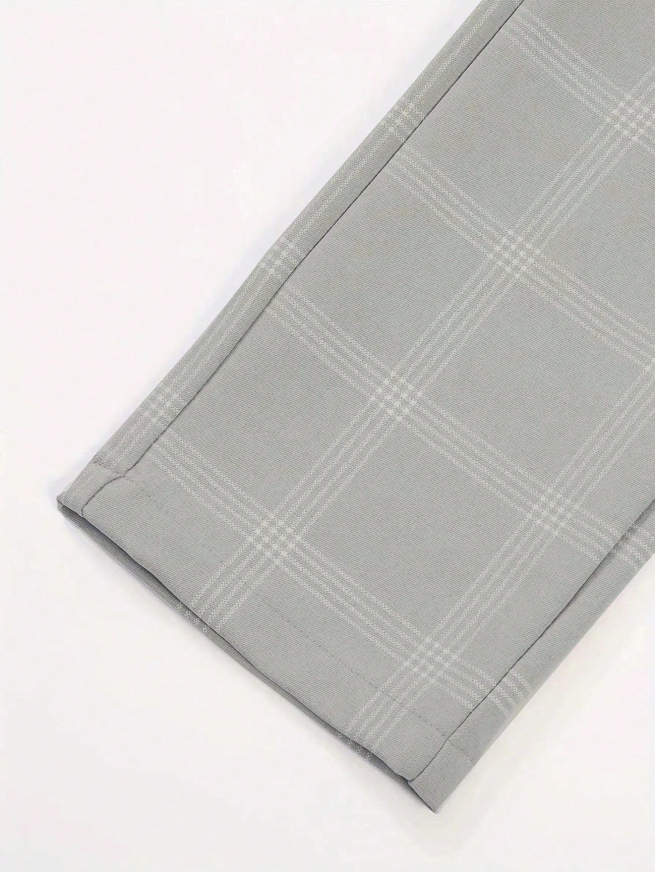 Calça Masculina Alfaiataria Slim Fit Com Estampa Xadrez Moderna Calça Masculina Alfaiataria Slim Fit Com Estampa Xadrez