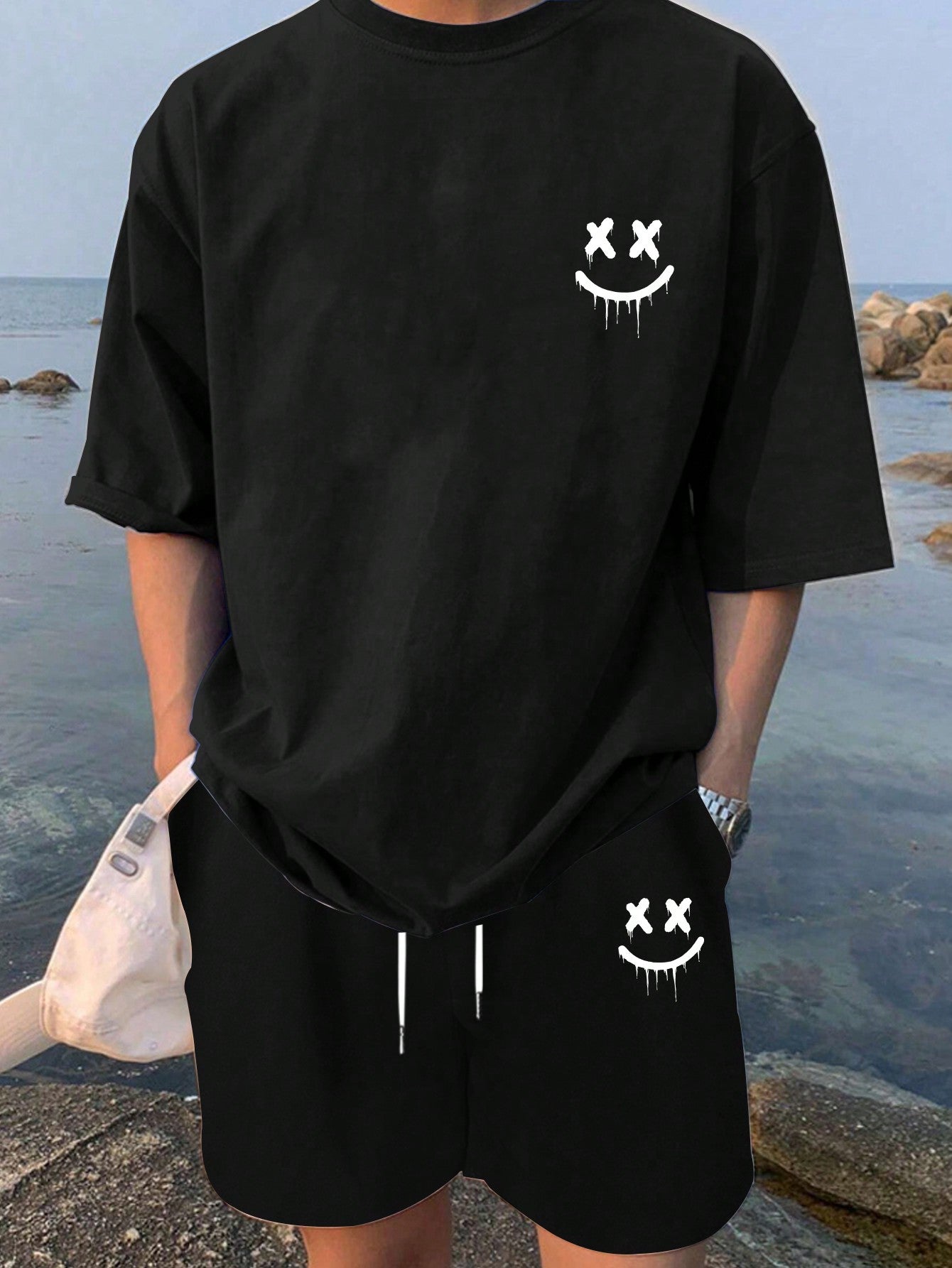 Conjunto Masculino Camiseta Estampa Gráfica E Shorts Cós Ajustável Preto / PP Conjunto Masculino Camiseta Estampa