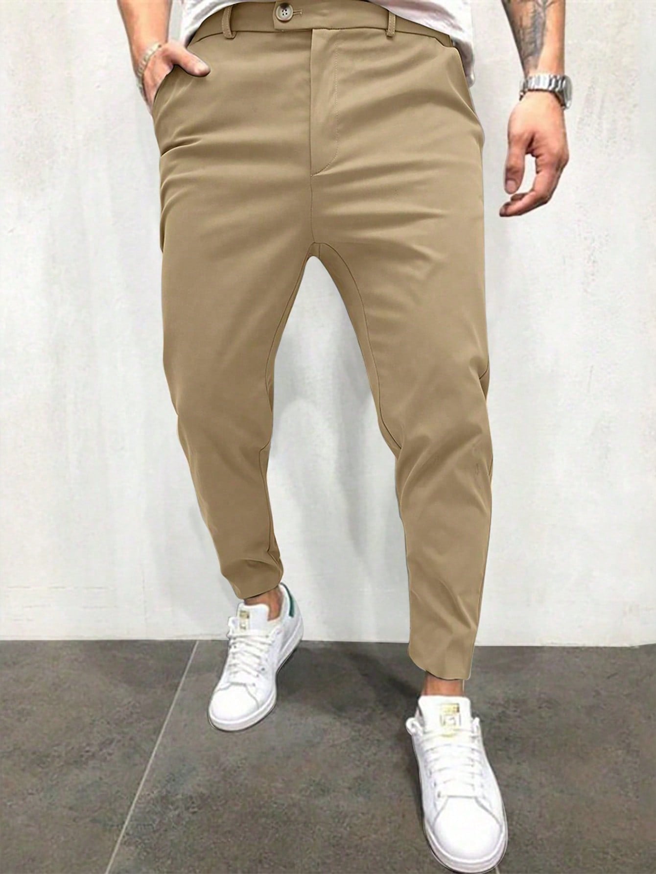 Calça Masculina Social Slim Fit Tecido Stretch E Cintura Tradicional Calça Masculina Social Slim Fit Tecido Stretch E