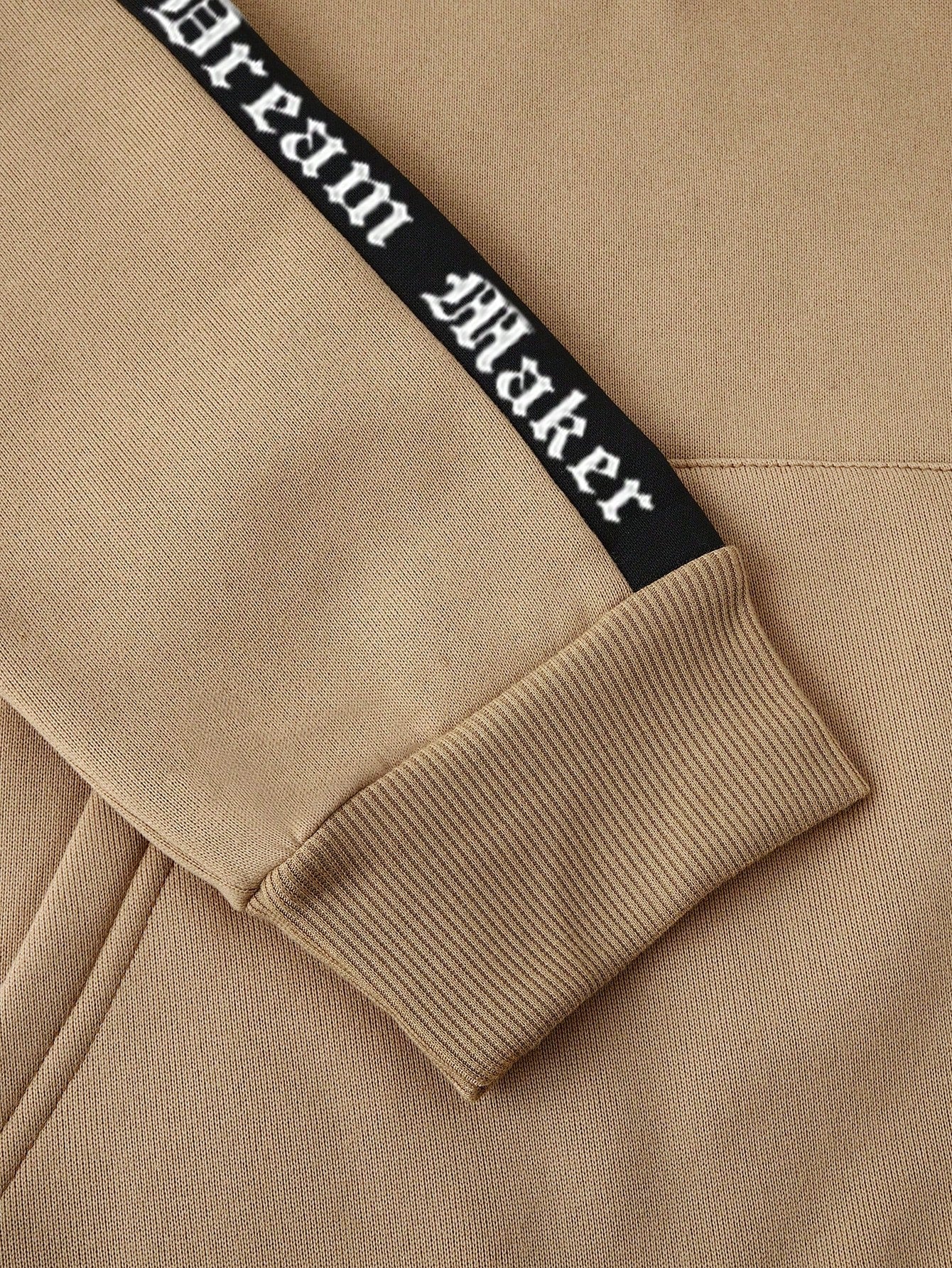 Conjunto Masculino Moletom Térmico Com Faixas Laterais Urbanas Conjunto Masculino Moletom Térmico Com Faixas Laterais