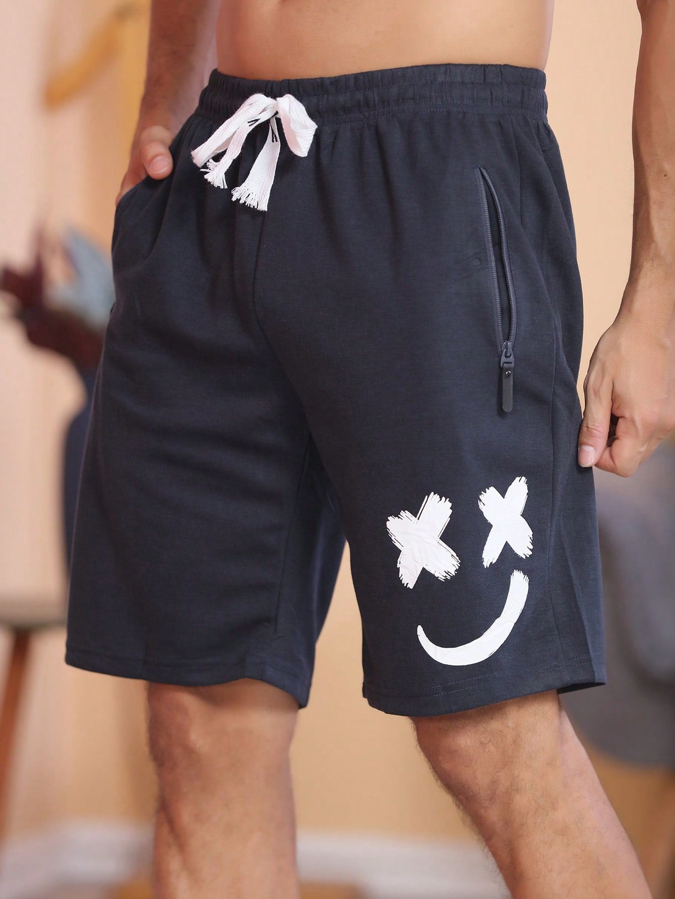 Shorts Masculino Moletom Estampa Divertida E Zíperes Funcionais Azul Marinho / PP Shorts Masculino Moletom Estampa