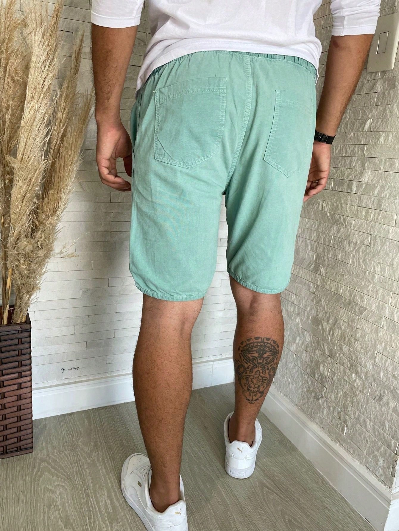 Shorts Masculino Mauricinho De Sarja Com Cadarço E Acabamento Shorts Masculino Mauricinho De Sarja Com Cadarço E