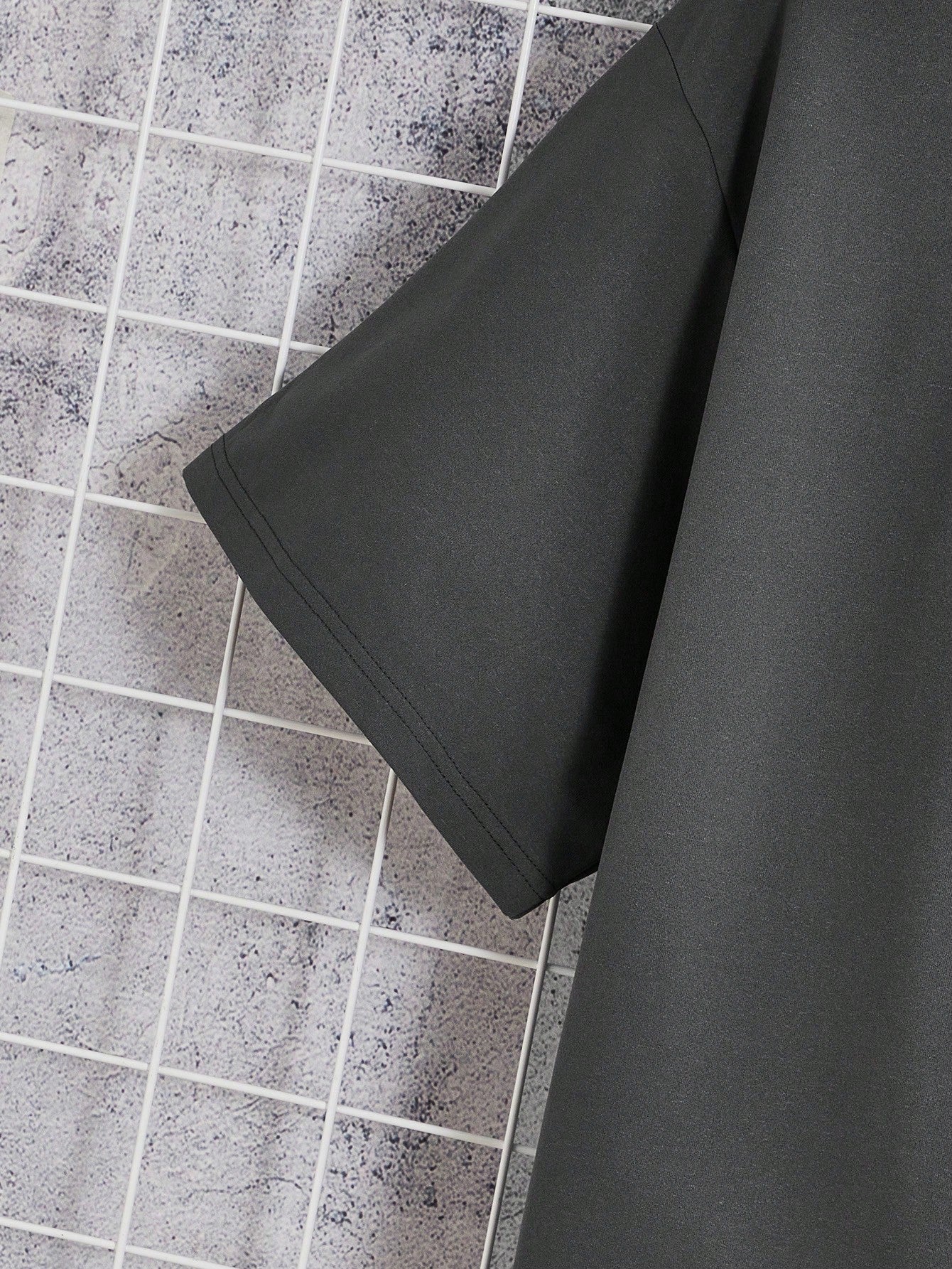 Camiseta Masculina Oversized Estampa Fantasma Urbana Camiseta Masculina Oversized Estampa Fantasma Urbana