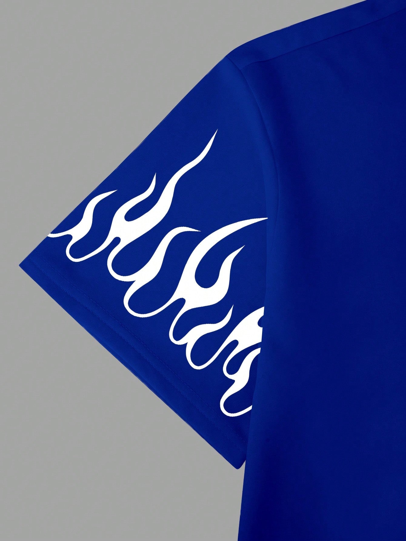 Camiseta Masculina Oversized Estampa De Chamas Nas Mangas Camiseta Masculina Oversized Estampa De Chamas Nas Mangas