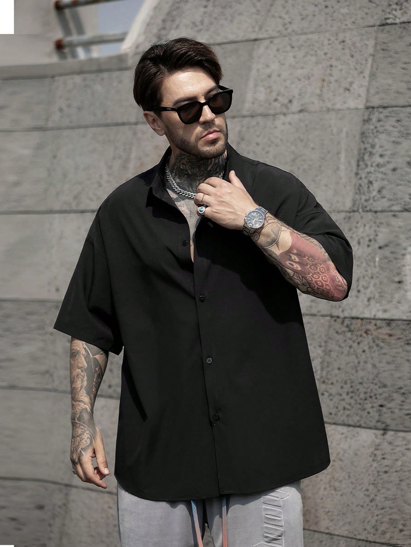 Camisa Masculina De Botão Oversized Visual Minimalista Preto / PP Camisa Masculina De Botão Oversized Visual Minimalista