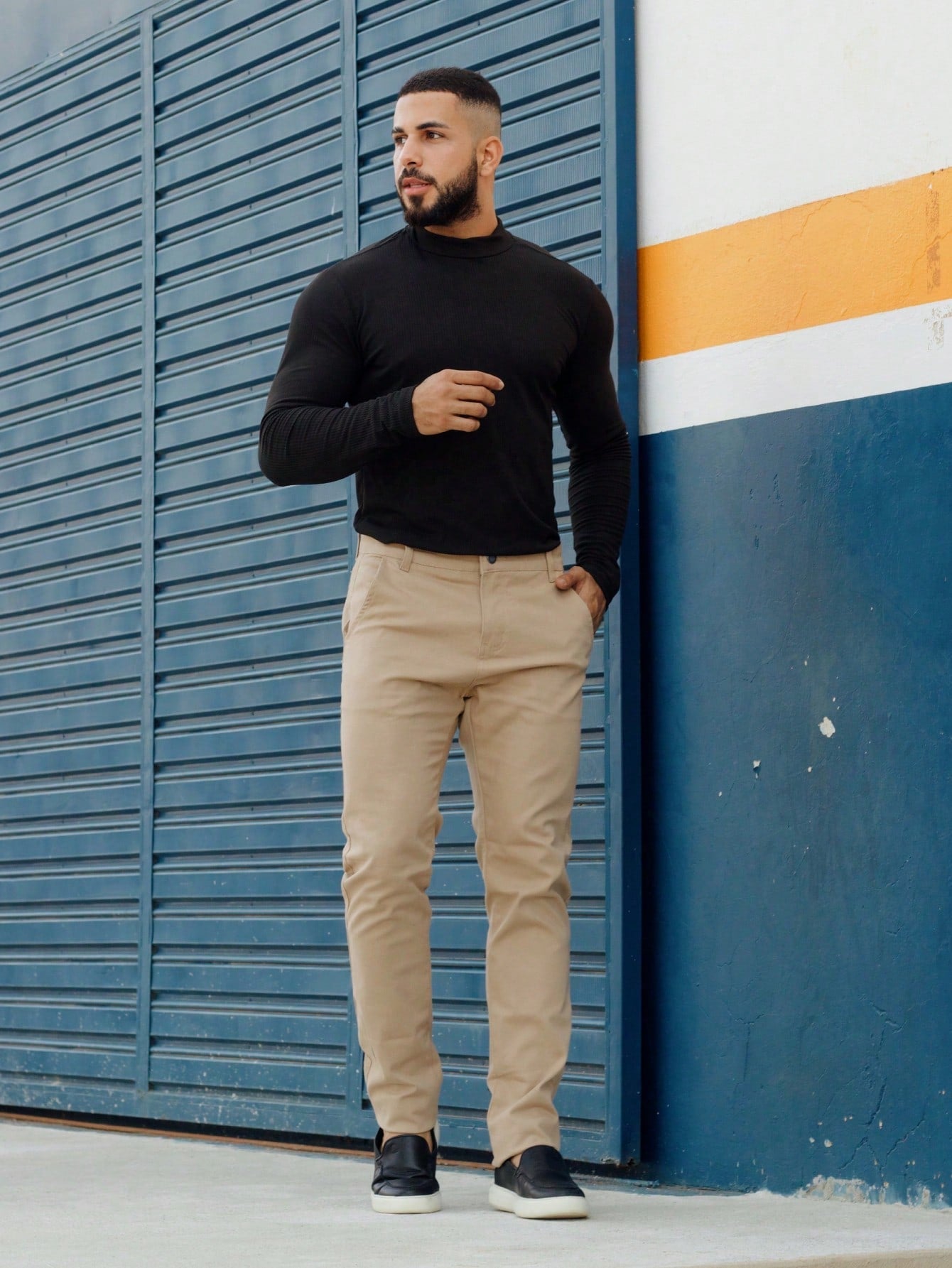 Calça Masculina Jeans Slim Fit Costura Contrastante E Lavagem Atual Calça Masculina Jeans Slim Fit Costura Contrastante