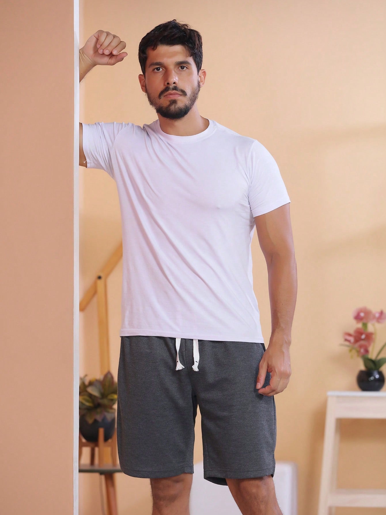 Bermuda Masculina Casual Com Cós Elástico E Cordão Contraste Bermuda Masculina Casual Com Cós Elástico E Cordão