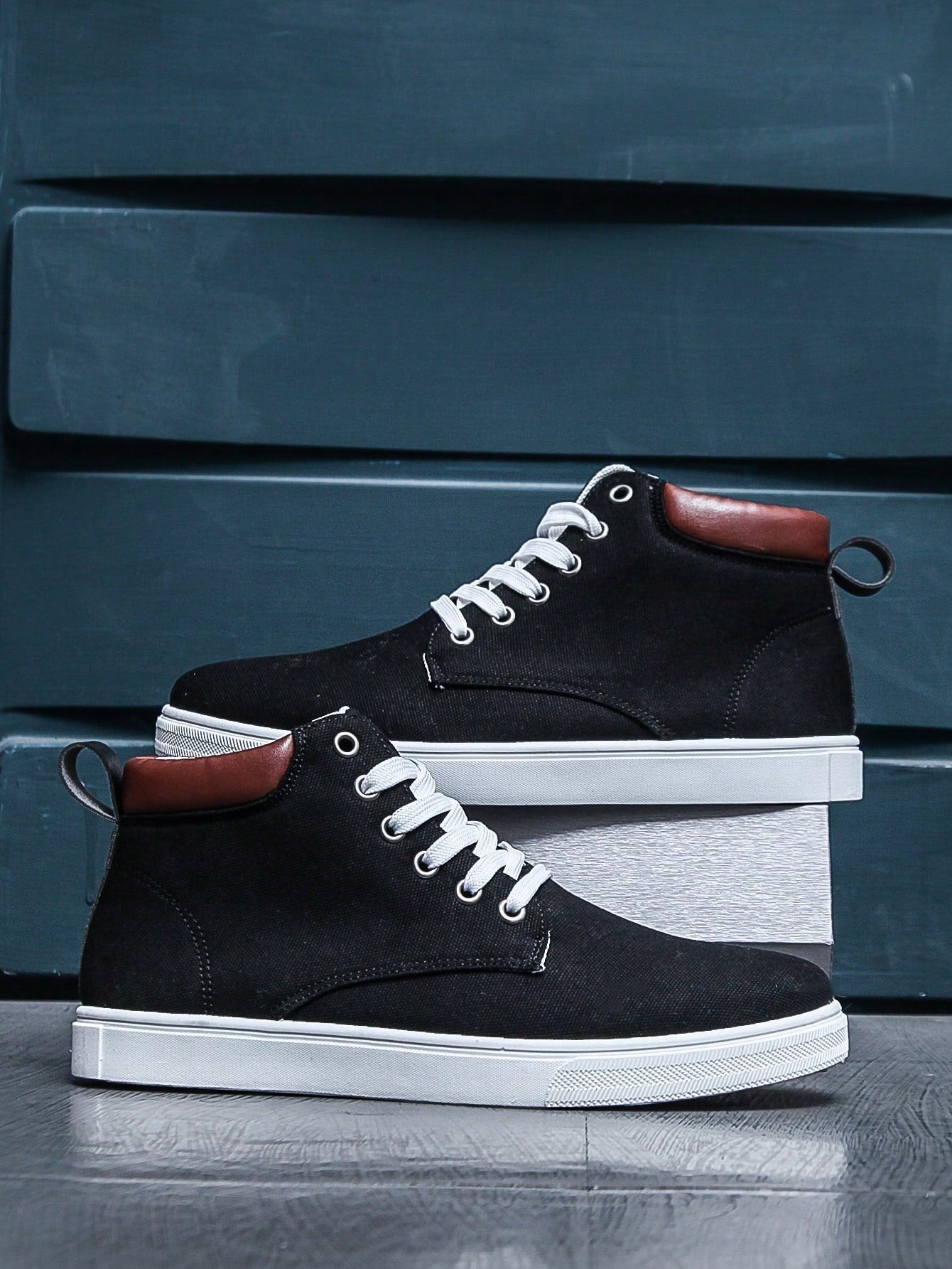 Tênis Masculino Street Cano Médio Cadarço Camurça Sintética Tênis Masculino Street Cano Médio Cadarço Camurça Sintética