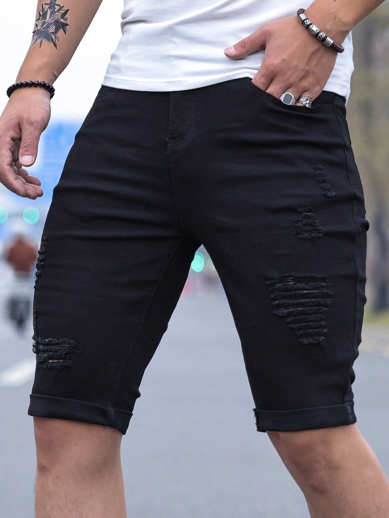 Shorts Masculino Jeans Destroyed Com Barra Desfiada Preto / PP Shorts Masculino Jeans Destroyed Com Barra Desfiada