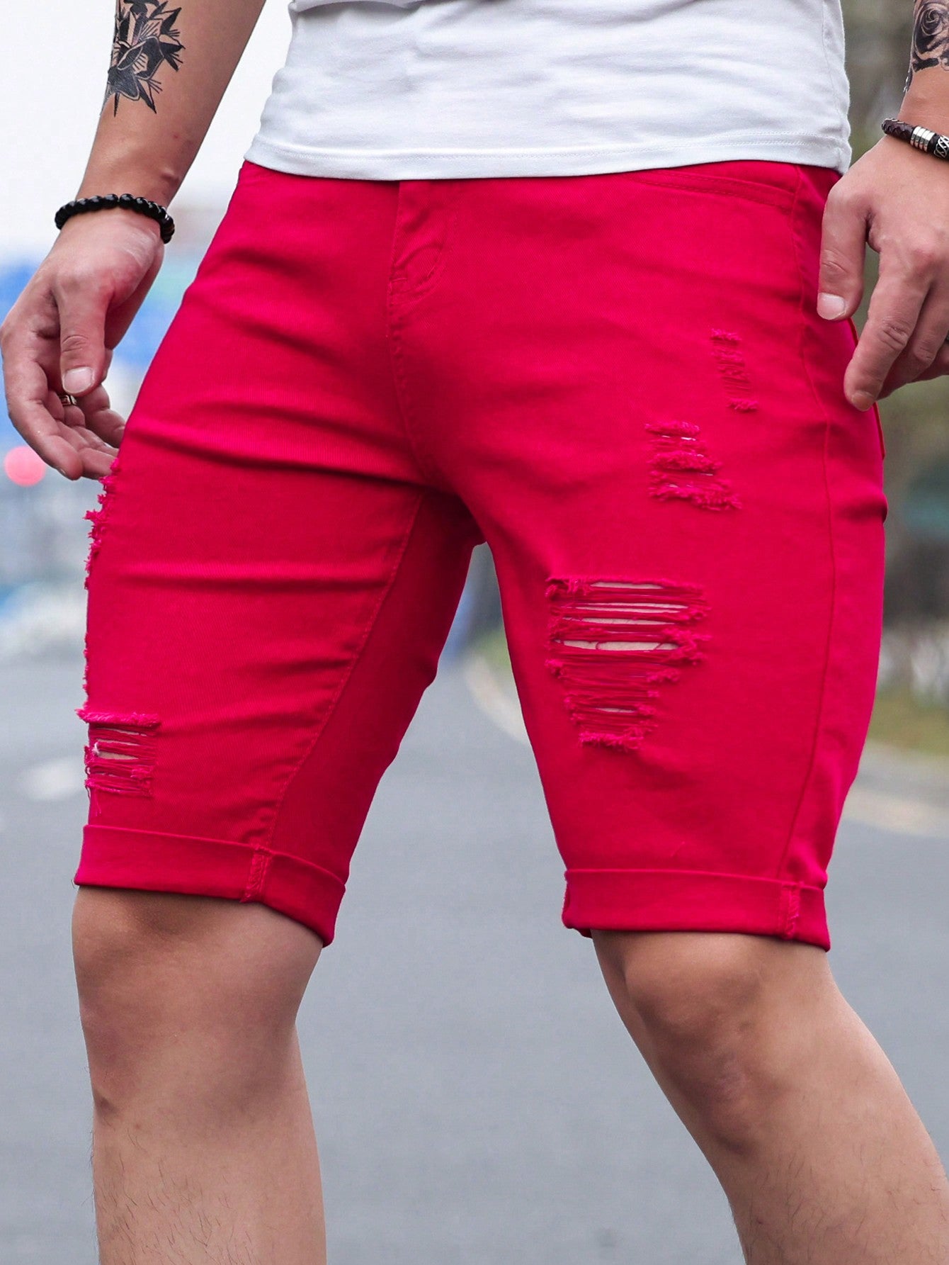 Shorts Masculino Jeans Destroyed Com Barra Desfiada Vermelho / PP Shorts Masculino Jeans Destroyed Com Barra Desfiada