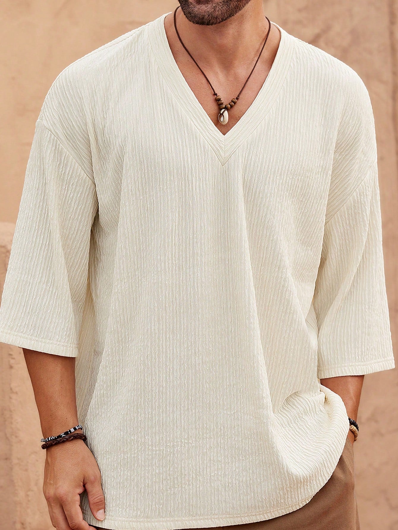 Camisa Masculina Casual Gola V Caimento Leve Bege / PP Camisa Masculina Casual Gola V Caimento Leve