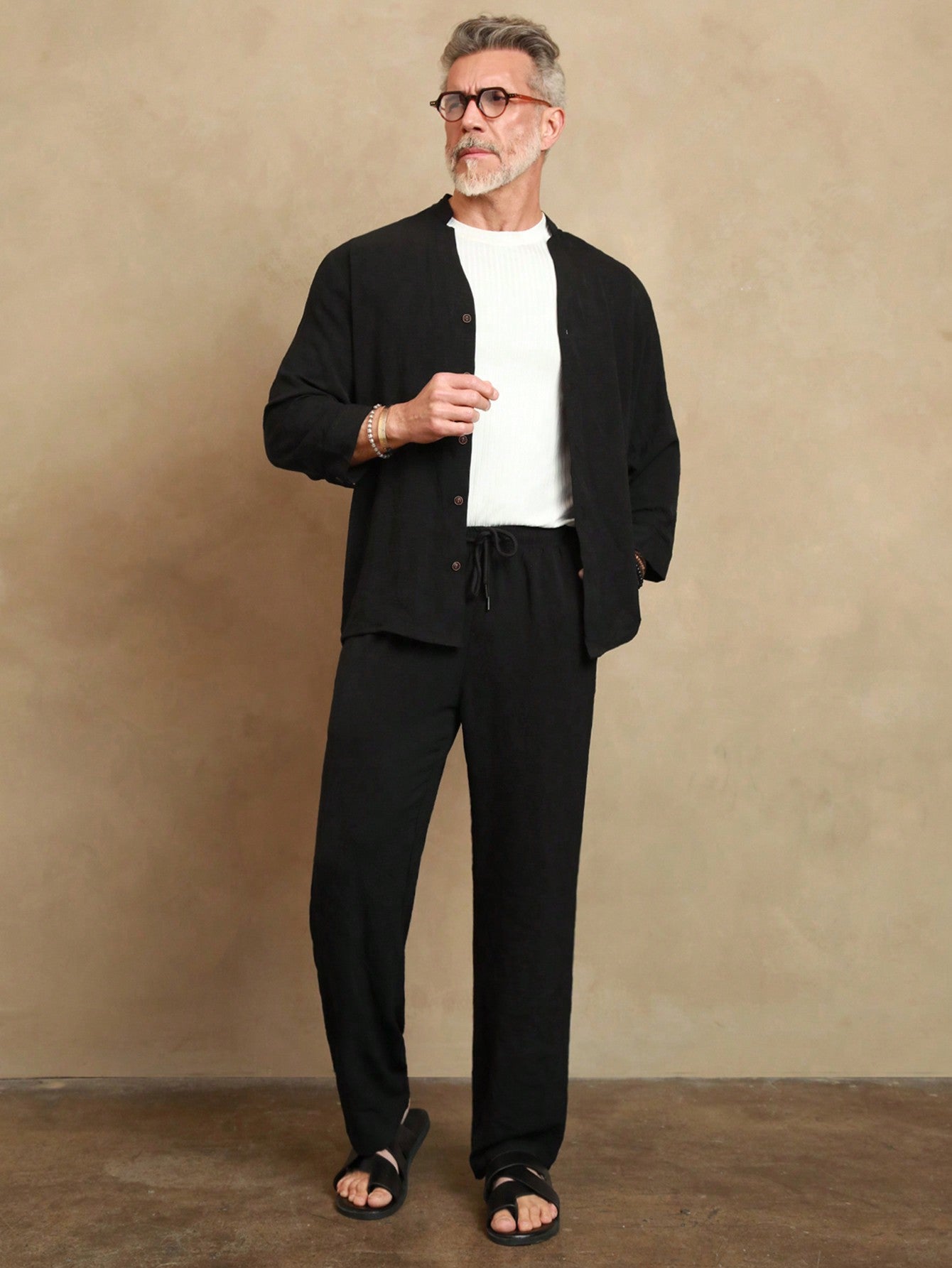 Conjunto Masculino Camisa De Linho E Calça Reta Estilo Vintage Conjunto Masculino Camisa De Linho E Calça Reta Estilo