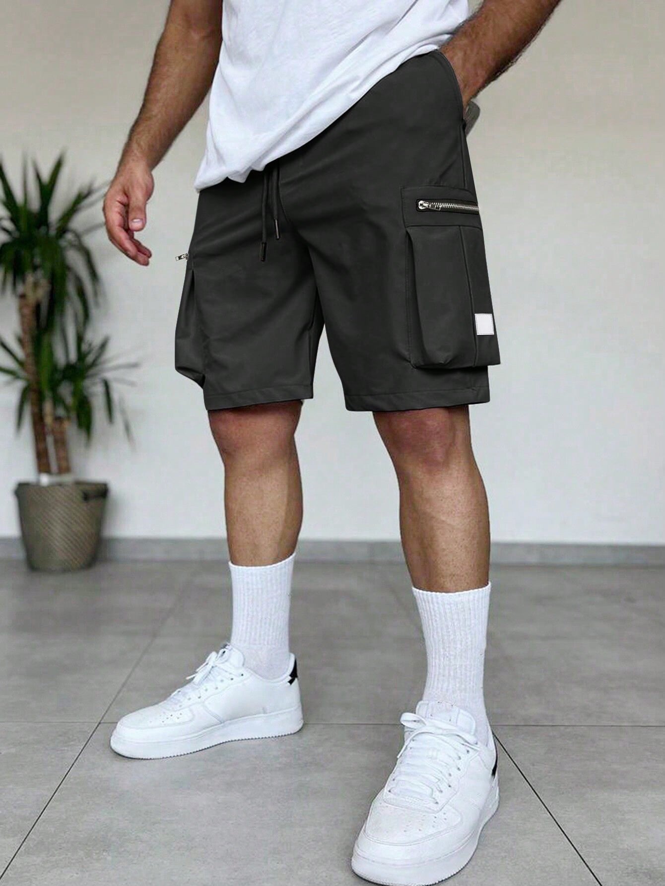Shorts Masculino Cargo Estilo Street Com Zíper Decorativo Preto / PP Shorts Masculino Cargo Estilo Street Com Zíper