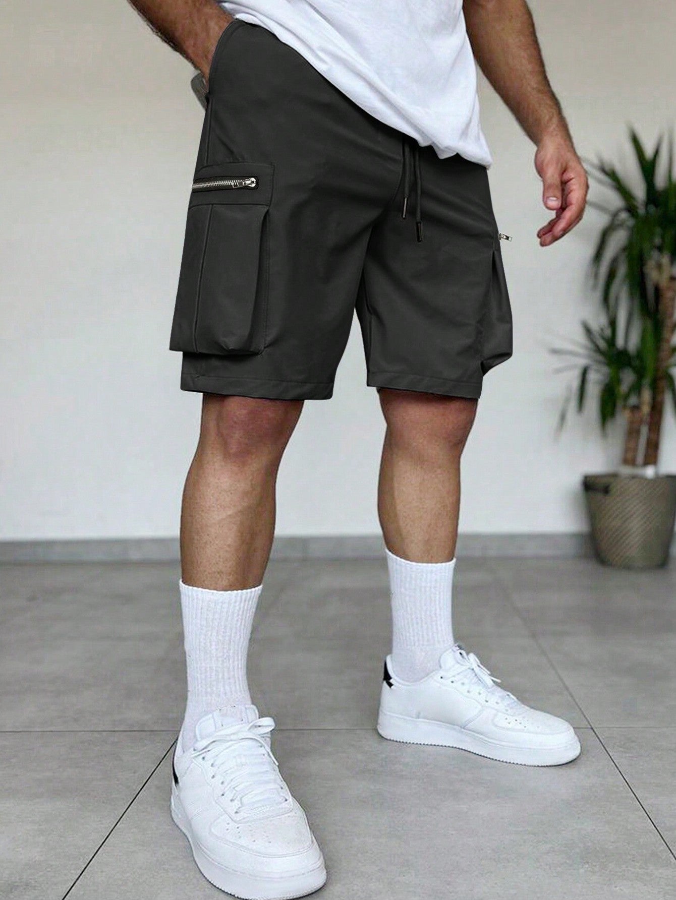 Shorts Masculino Cargo Estilo Street Com Zíper Decorativo Shorts Masculino Cargo Estilo Street Com Zíper Decorativo