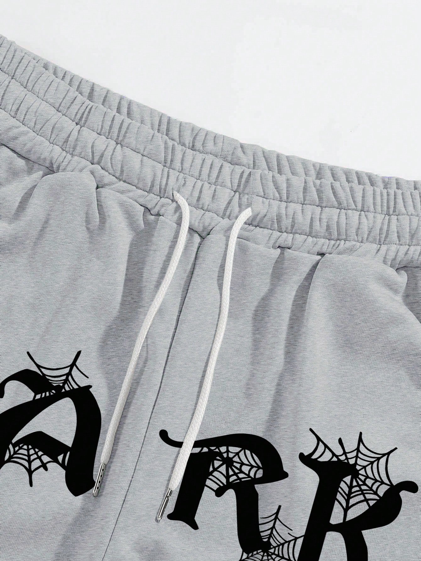 Calça Masculina Cargo Oversized Com Estampa Dark E Teia Calça Masculina Cargo Oversized Com Estampa Dark E Teia