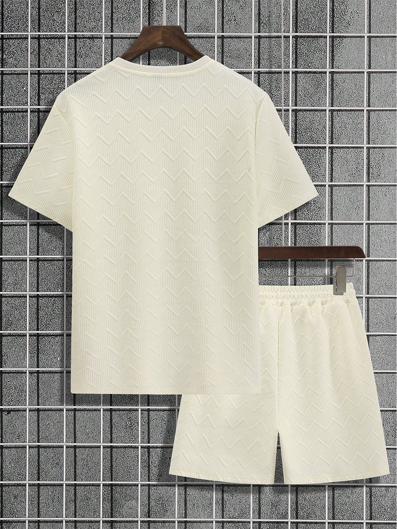 Conjunto Masculino Camiseta Texturizada E Shorts Confortáveis Conjunto Masculino Camiseta Texturizada E Shorts