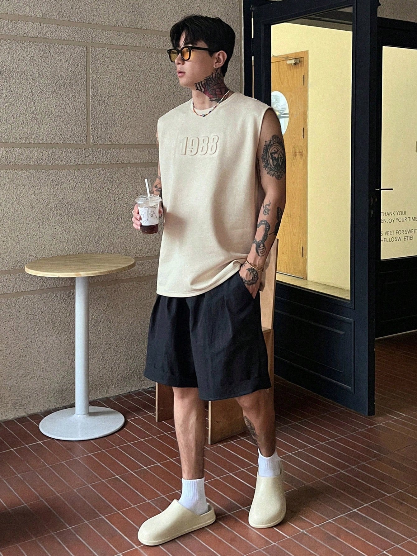 Camiseta Regata Masculina Gola Redonda Estampa De Letras Camiseta Regata Masculina Gola Redonda Estampa De Letras