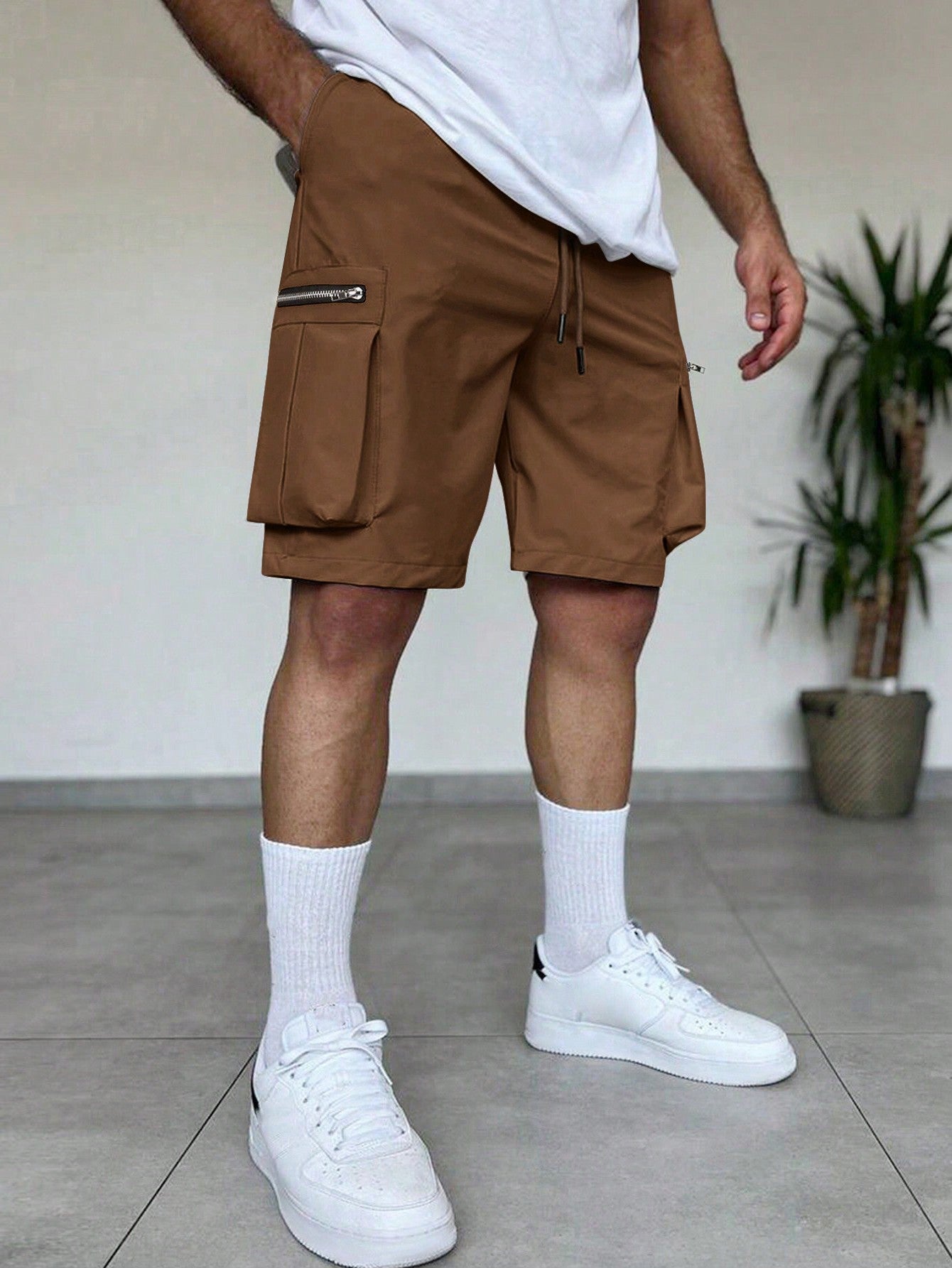 Shorts Masculino Cargo Estilo Street Com Zíper Decorativo Shorts Masculino Cargo Estilo Street Com Zíper Decorativo