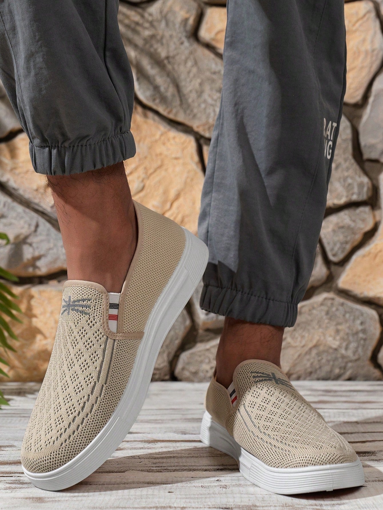 Tênis Masculino Slip-On Malha Respirável Leve Casual Tênis Masculino Slip-On Malha Respirável Leve Casual