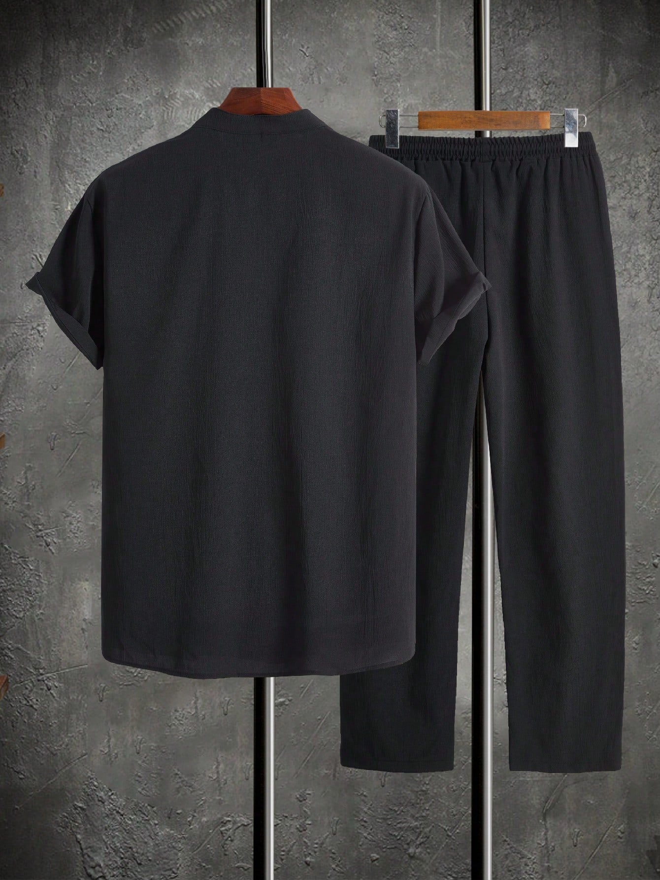 Conjunto Masculino Camisa Half Button E Calça Leve Solta Conjunto Masculino Camisa Half Button E Calça Leve Solta