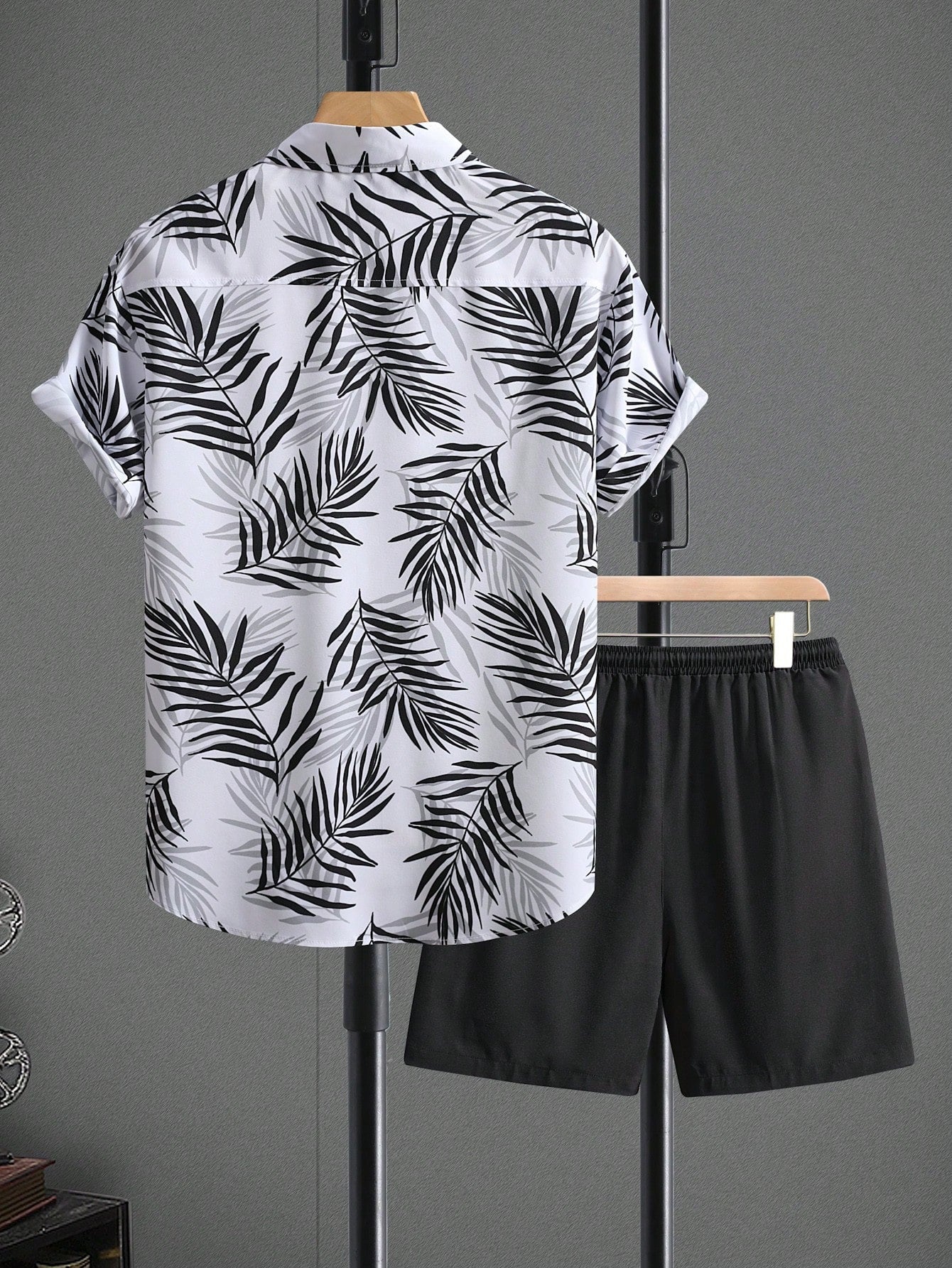 Conjunto Masculino Camisa Estampa Tropical E Shorts Casuais Conjunto Masculino Camisa Estampa Tropical E Shorts Casuais