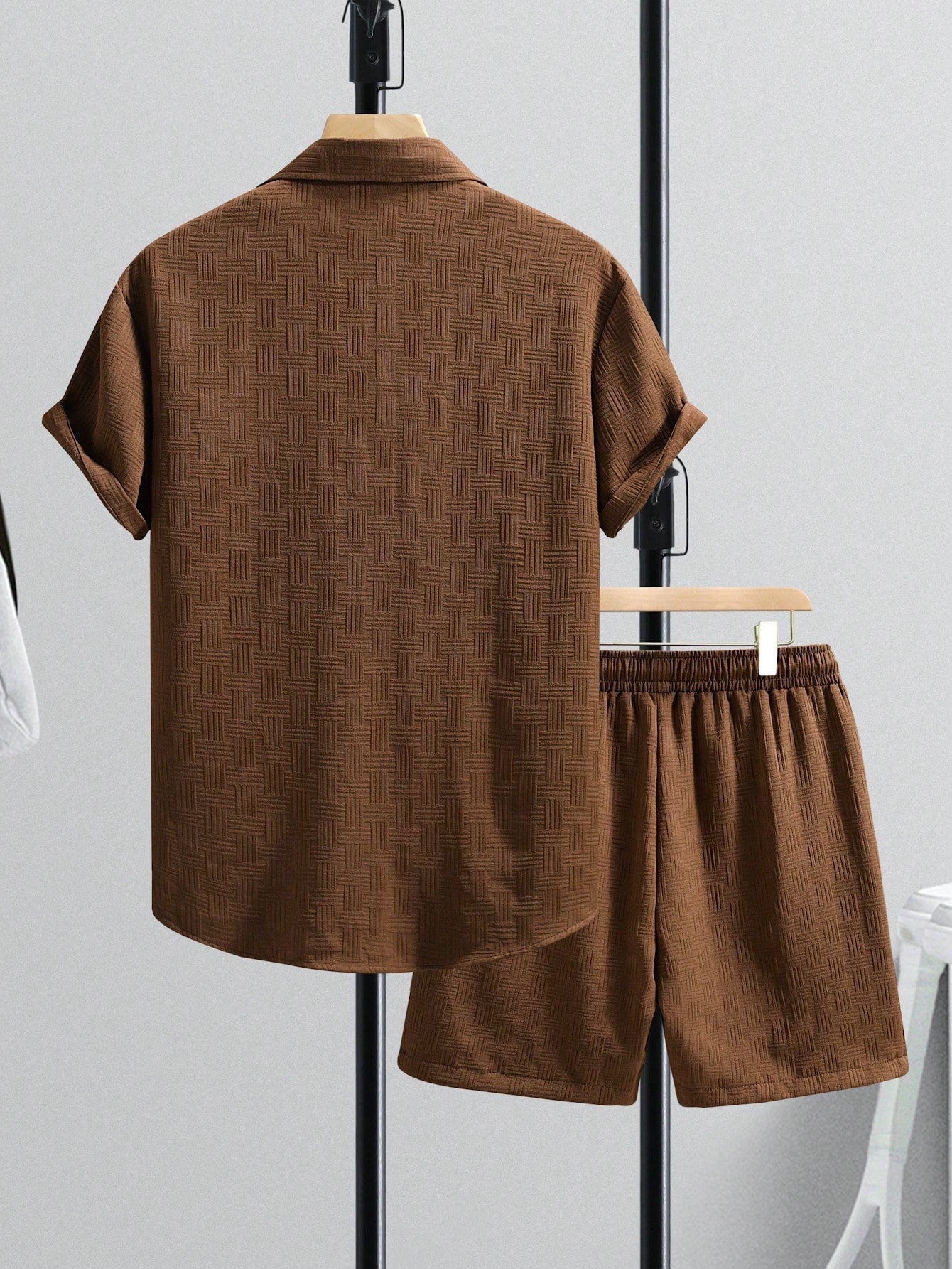 Conjunto Masculino Camisa Texturizada E Shorts Casuais Conjunto Masculino Camisa Texturizada E Shorts Casuais