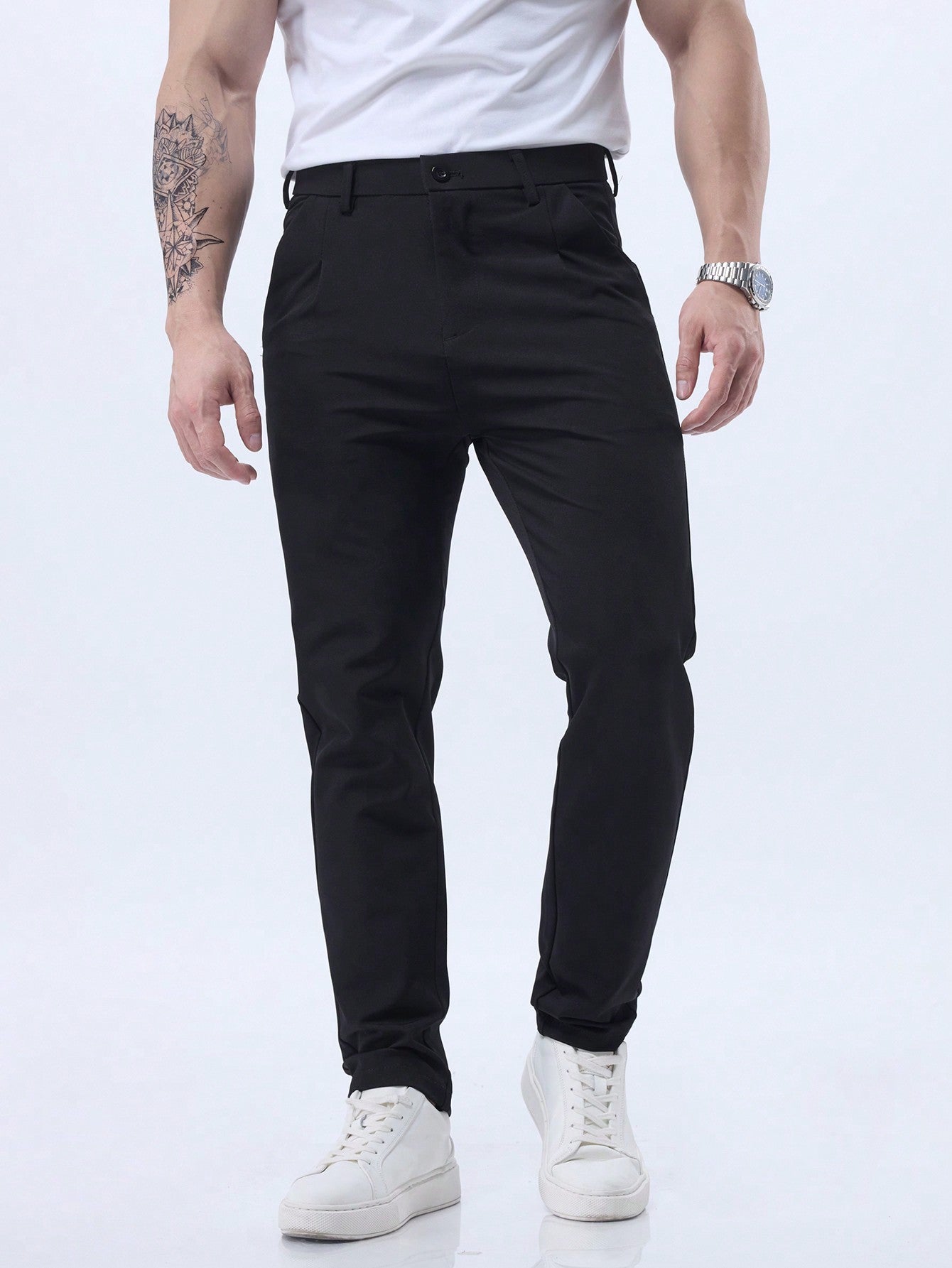 Calça Masculina Social Slim Fit Com Pregas Frontais E Cintura Alta Calça Masculina Social Slim Fit Com Pregas Frontais