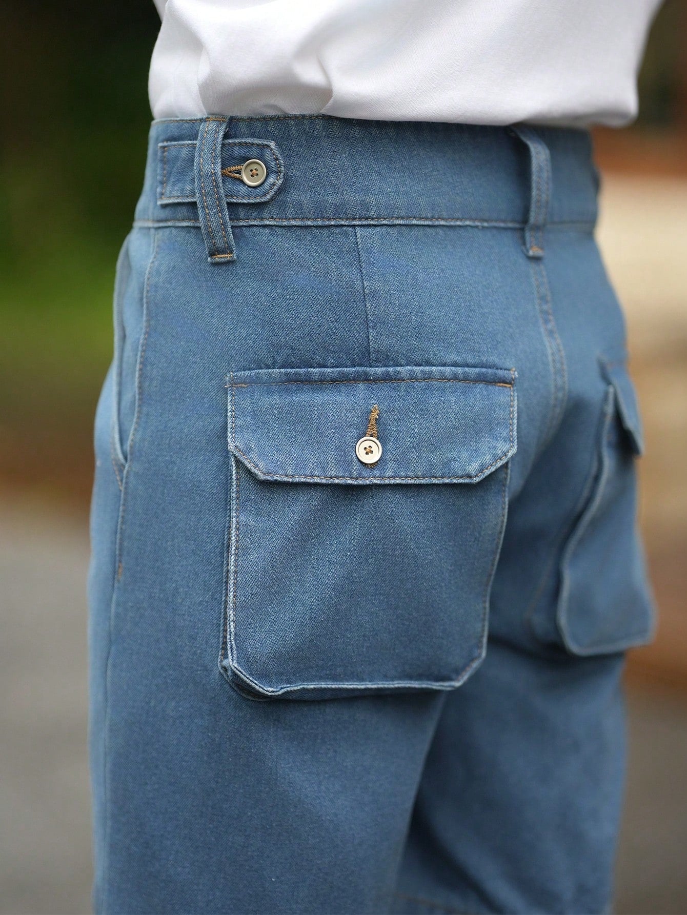 Bermuda Masculina Jeans Com Bolsos E Estilo Retrô Bermuda Masculina Jeans Com Bolsos E Estilo Retrô