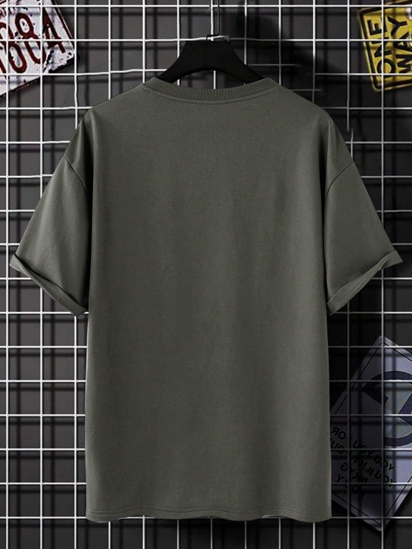 Camiseta Masculina Estampa Urbana Boneco Óculos Camiseta Masculina Estampa Urbana Boneco Óculos