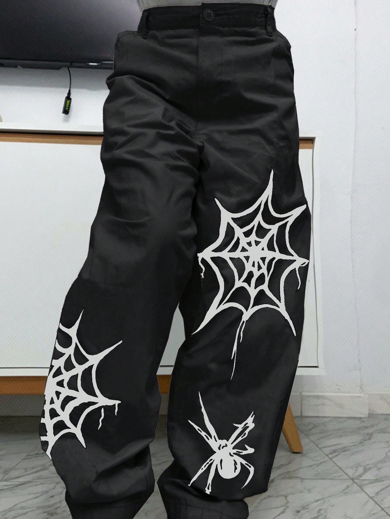 Calça Masculina Reta Com Estampa Aranha E Bolsos Funcionais Preto / PP Calça Masculina Cargo Solta Estampa Camuflada