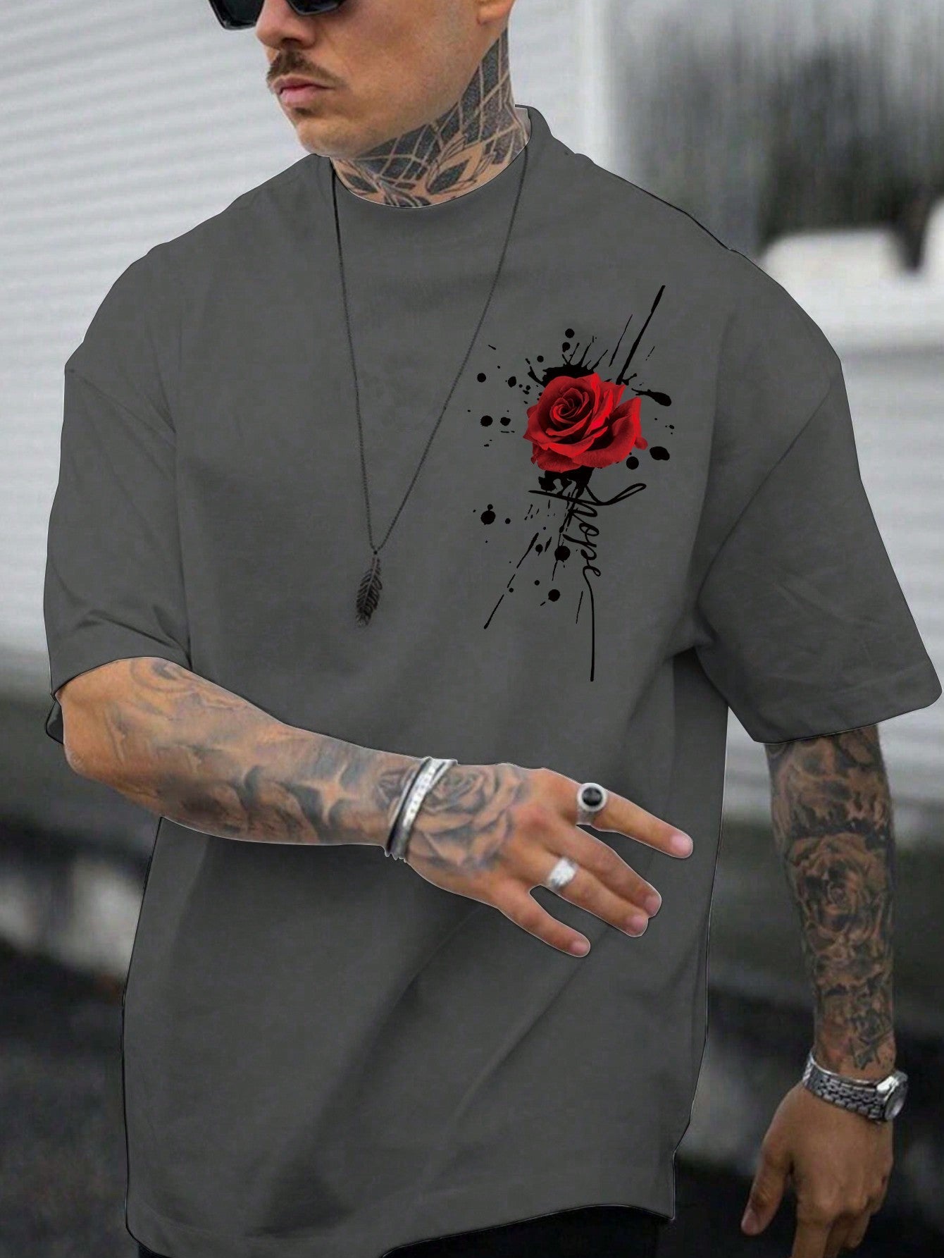 Camisa Masculina Oversized Estampa De Rosa Arte Cinza / PP Camisa Masculina Oversized Estampa De Rosa Arte