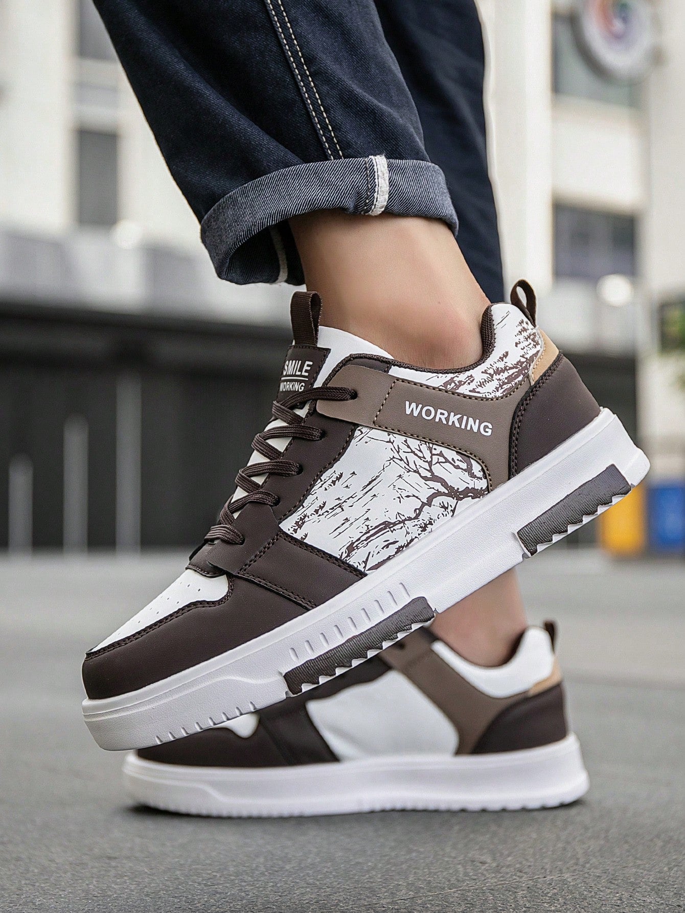 Tênis Masculino Estilo Street Detalhes Estampados Modernos Tênis Masculino Estilo Street Detalhes Estampados Modernos