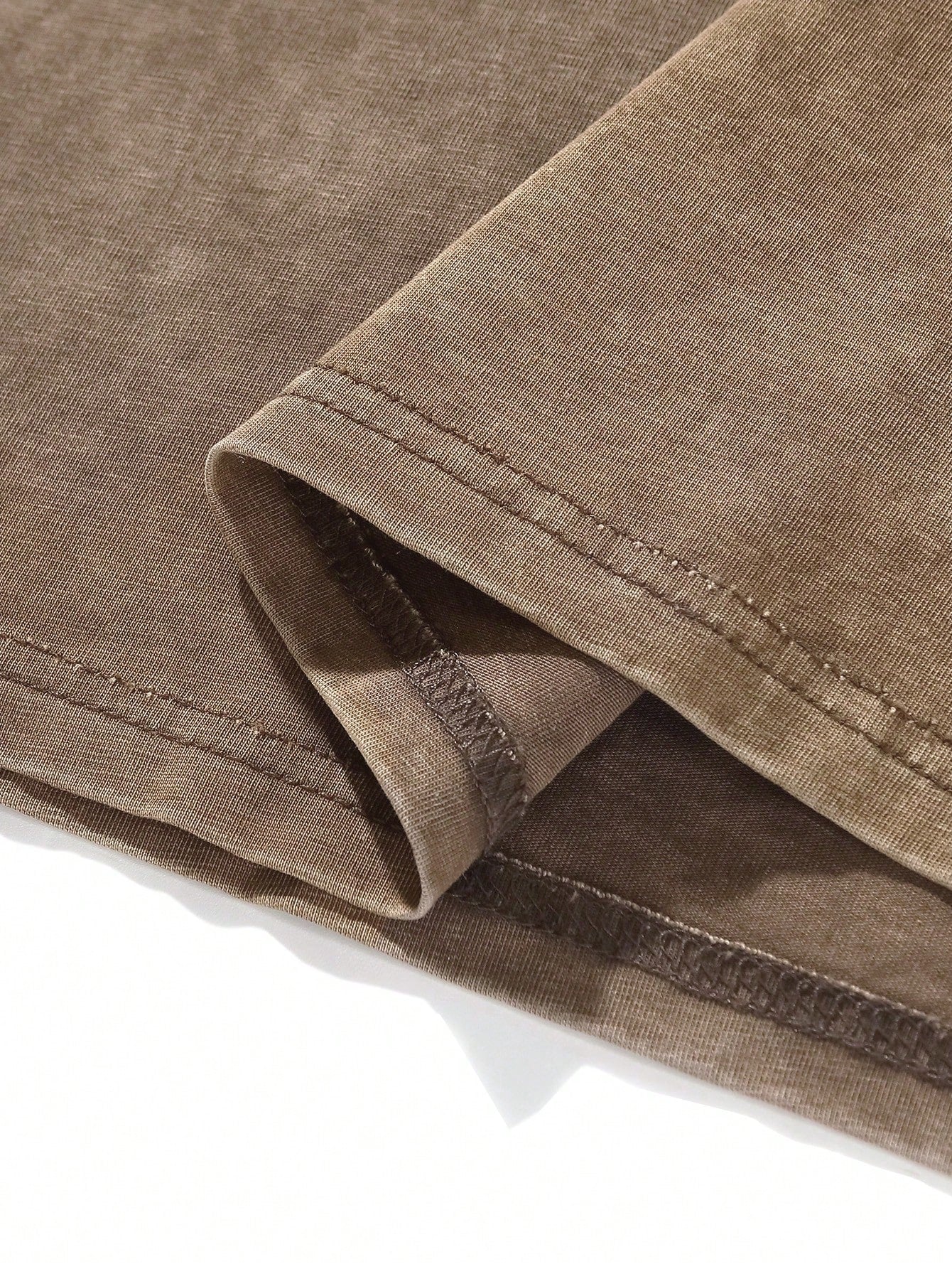 Camiseta Masculina Oversized Estampa Urbana Estilo Moderno Camiseta Masculina Oversized Estampa Urbana Estilo Moderno