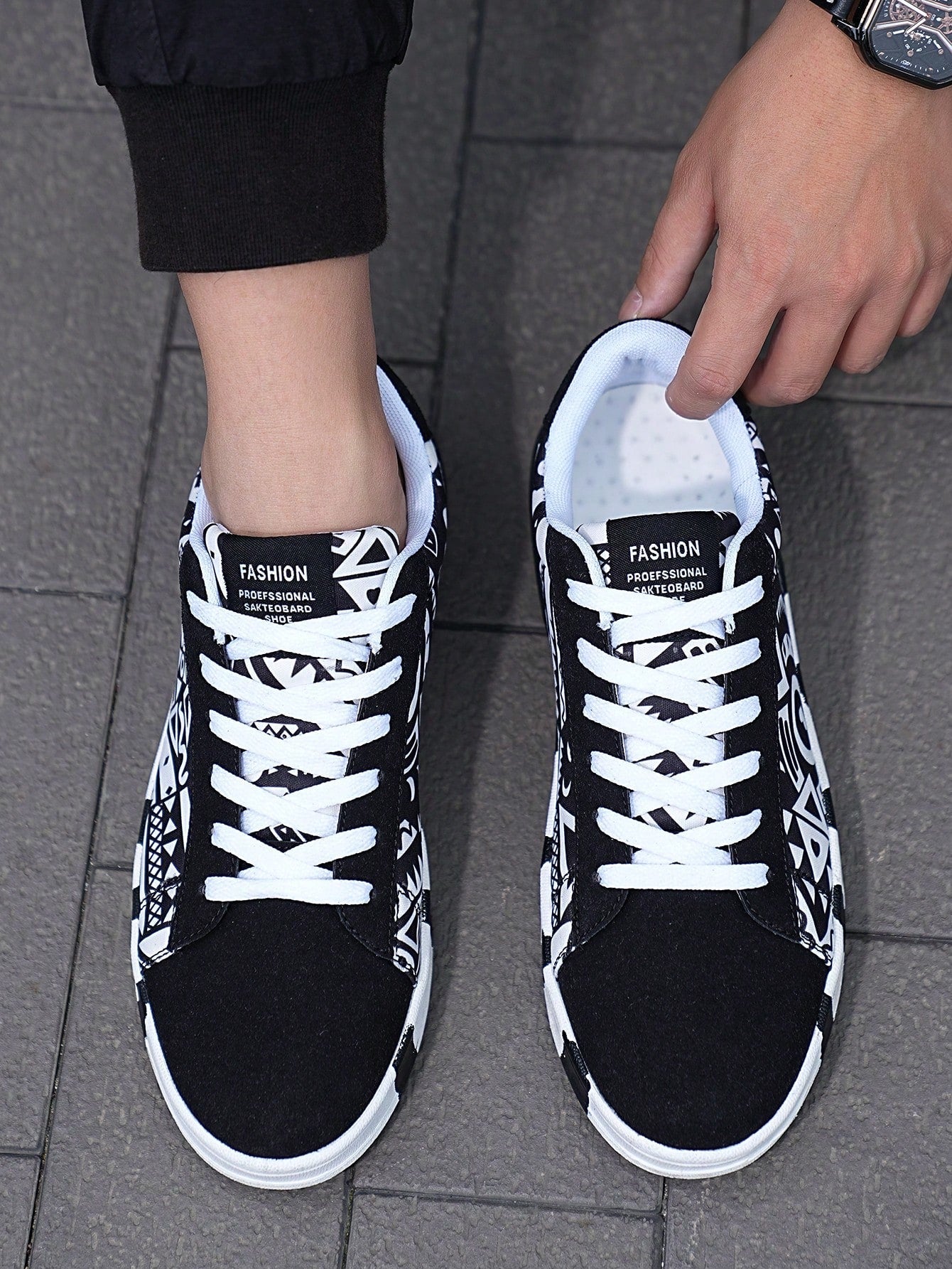 Tênis Masculino Street Estampado Tribal Solado Estilizado Tênis Masculino Street Estampado Tribal Solado Estilizado