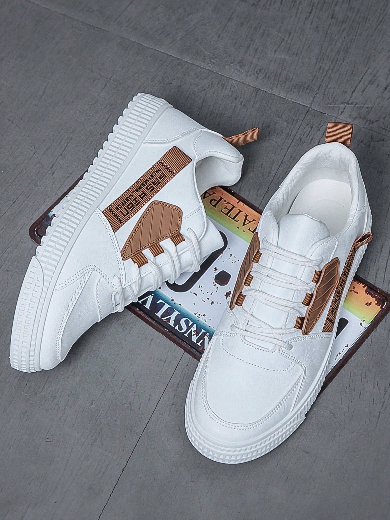 Tênis Masculino Casual Street Detalhes Urbanos Solado Tratorado Branco / 36 Tênis Masculino Casual Street Detalhes