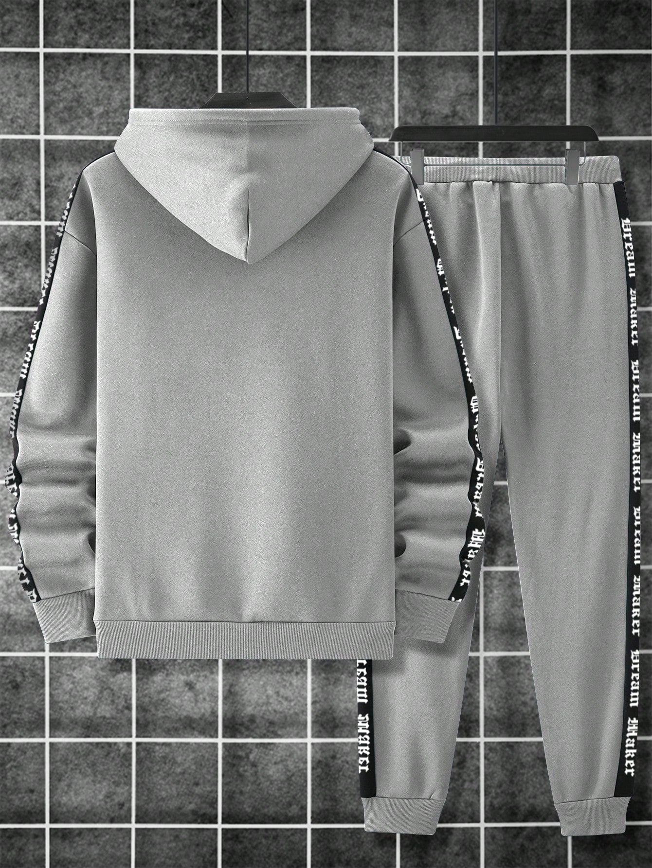 Conjunto Masculino Moletom Térmico Com Faixas Laterais Urbanas Conjunto Masculino Moletom Térmico Com Faixas Laterais