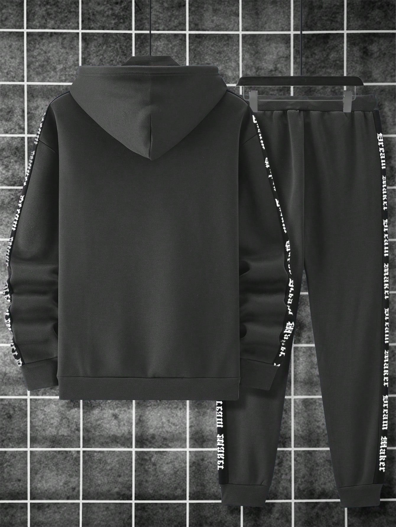 Conjunto Masculino Moletom Térmico Com Faixas Laterais Urbanas Conjunto Masculino Moletom Térmico Com Faixas Laterais