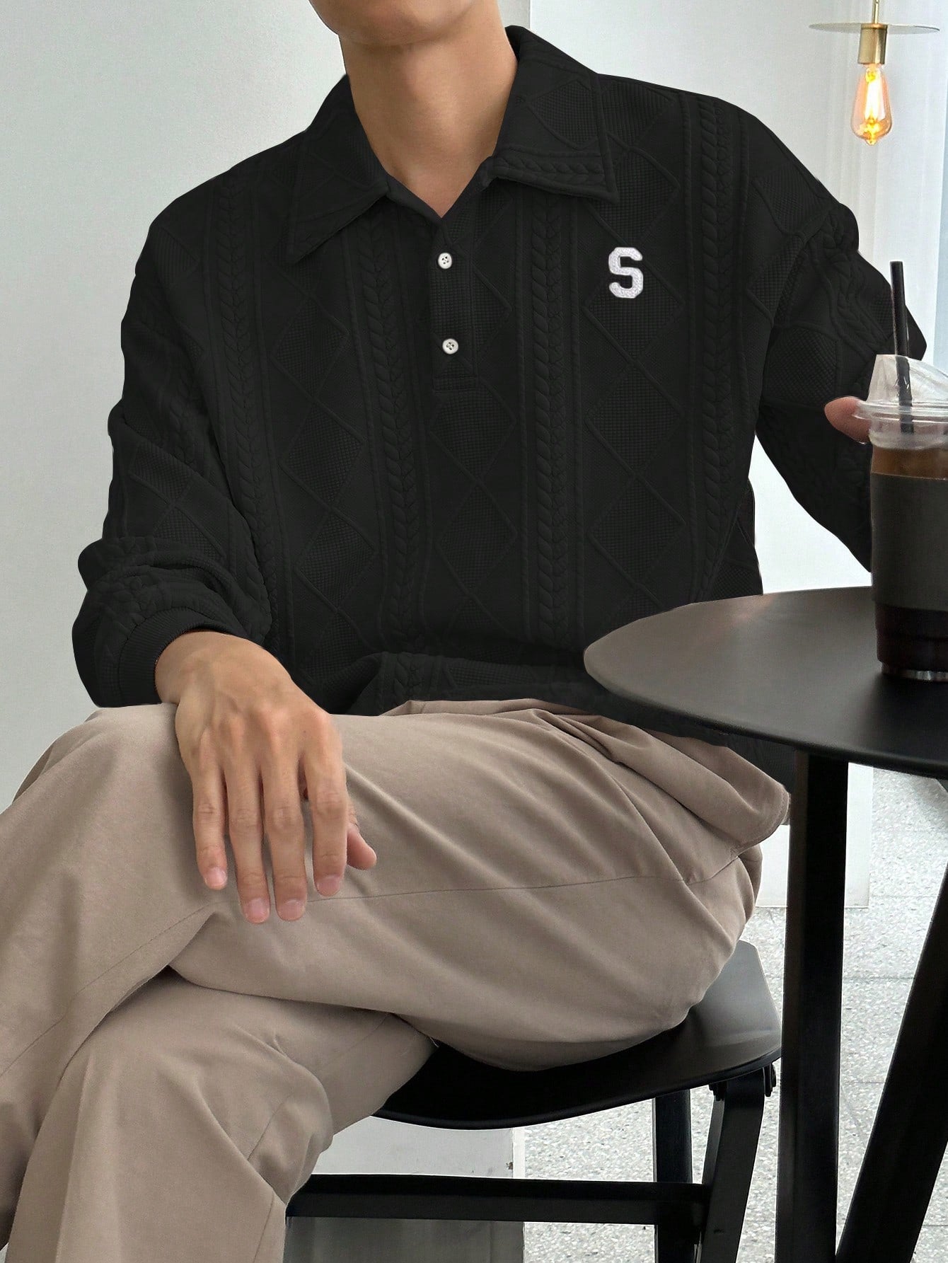 Moletom Masculino Texturizado Com Gola Polo Moletom Masculino Texturizado Com Gola Polo